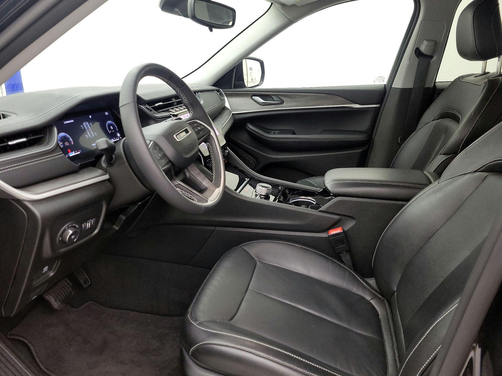 Thumbnail: 2023 Jeep Grand Cherokee - 11