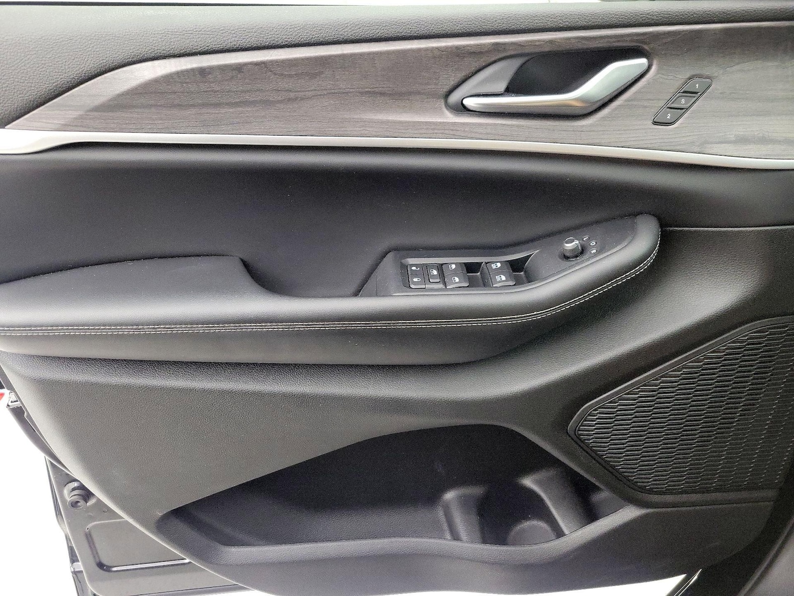 2023 Jeep Grand Cherokee Limited - Photo 13