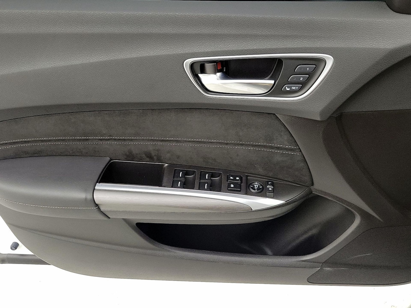 2020 Acura TLX - Photo 13