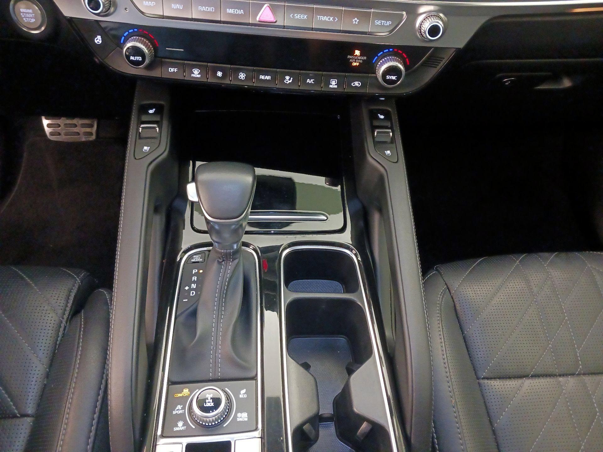 Thumbnail: 2023 Kia Telluride - 18