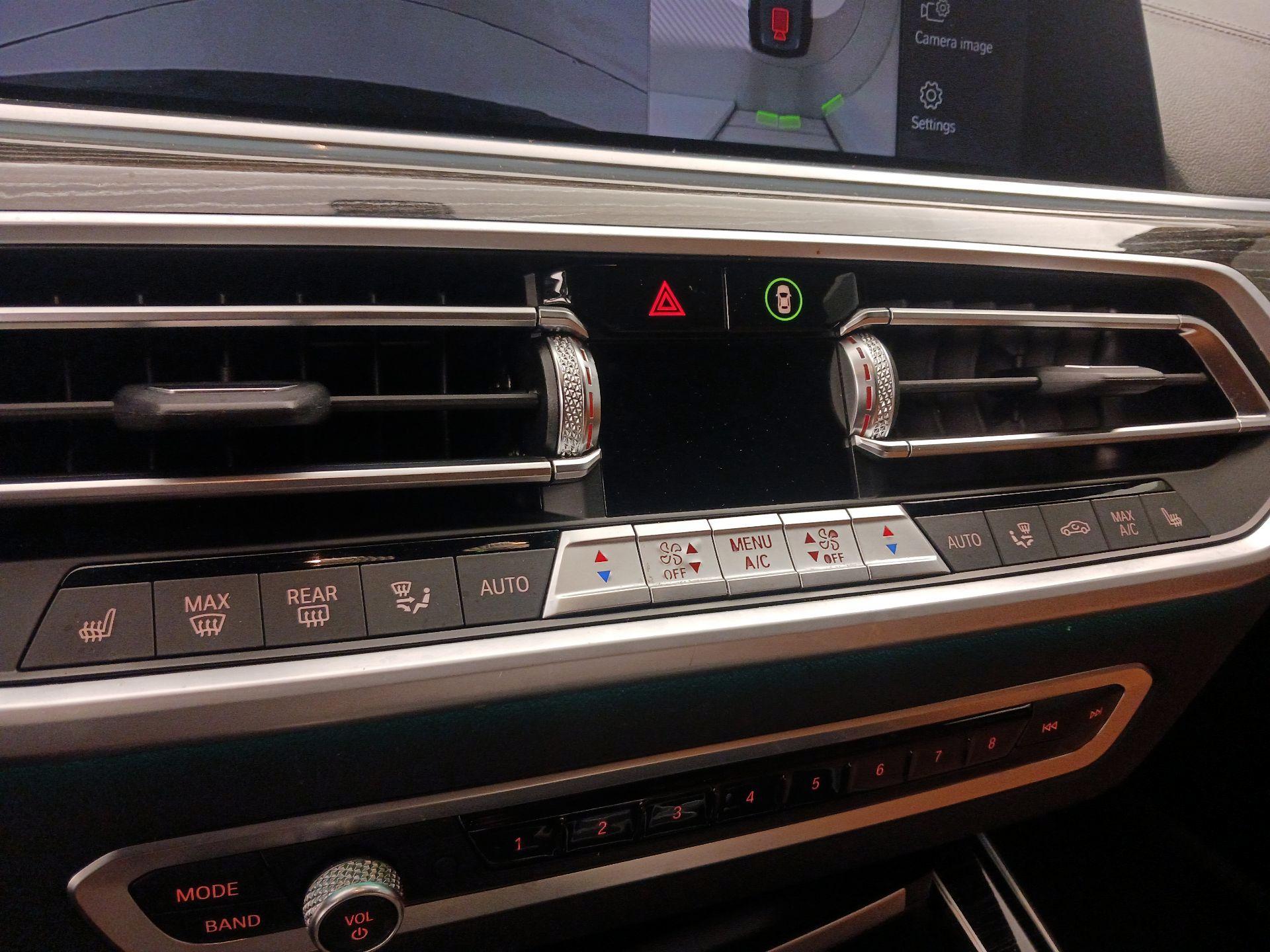 Thumbnail: 2022 BMW X7 - 17