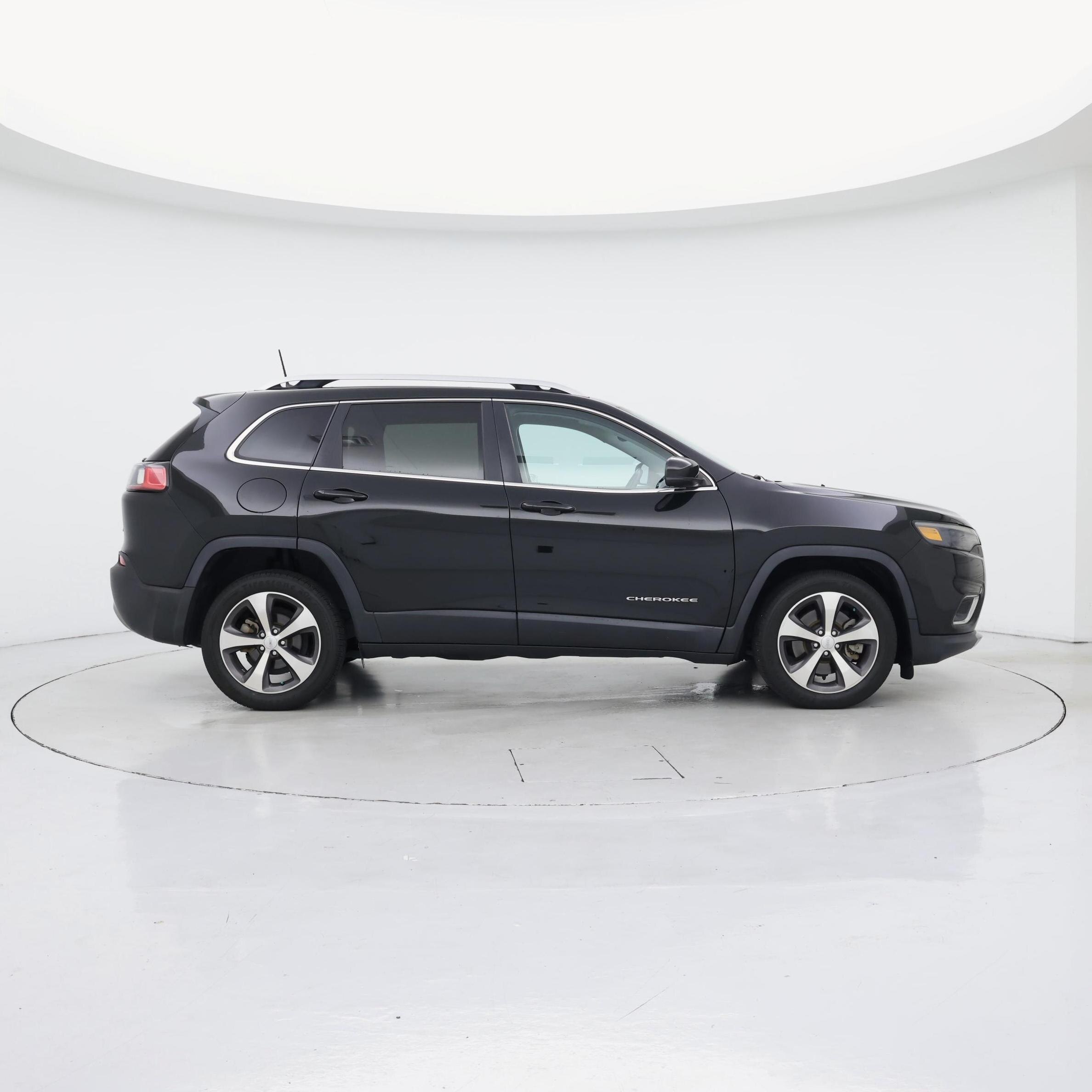Thumbnail: 2020 Jeep Cherokee - 7