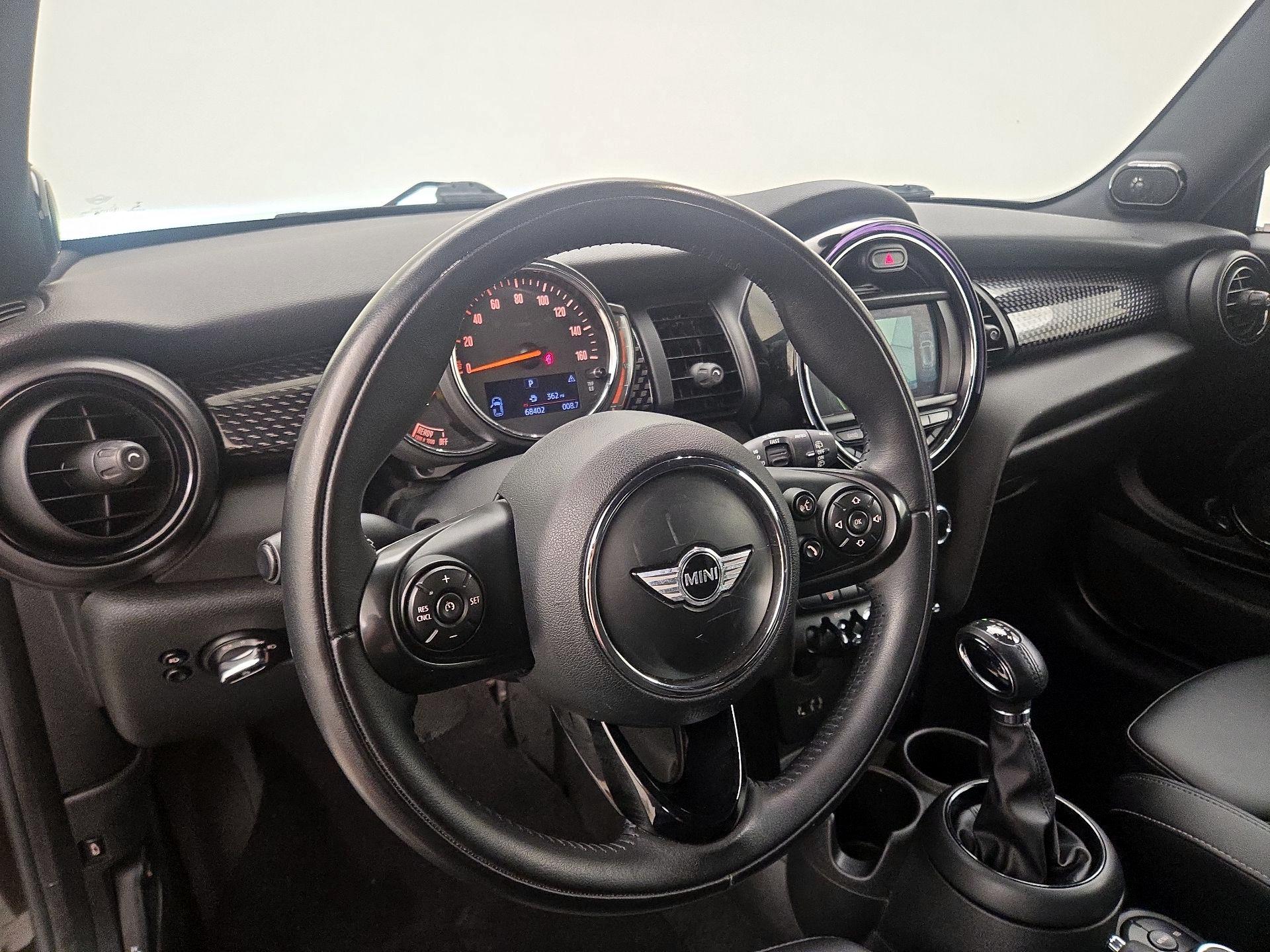 Thumbnail: 2018 MINI Cooper Hardtop - 9