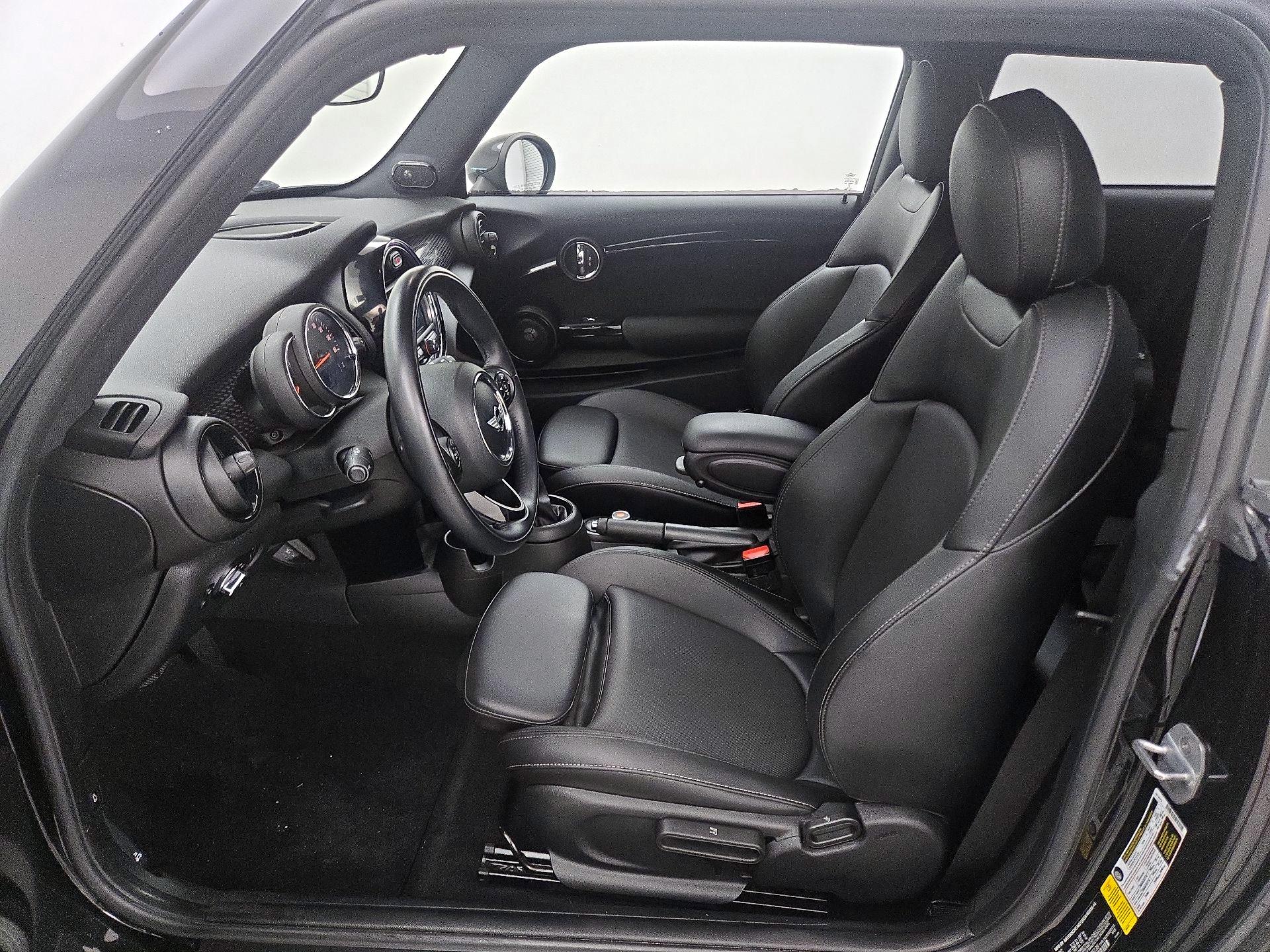 Thumbnail: 2018 MINI Cooper Hardtop - 11