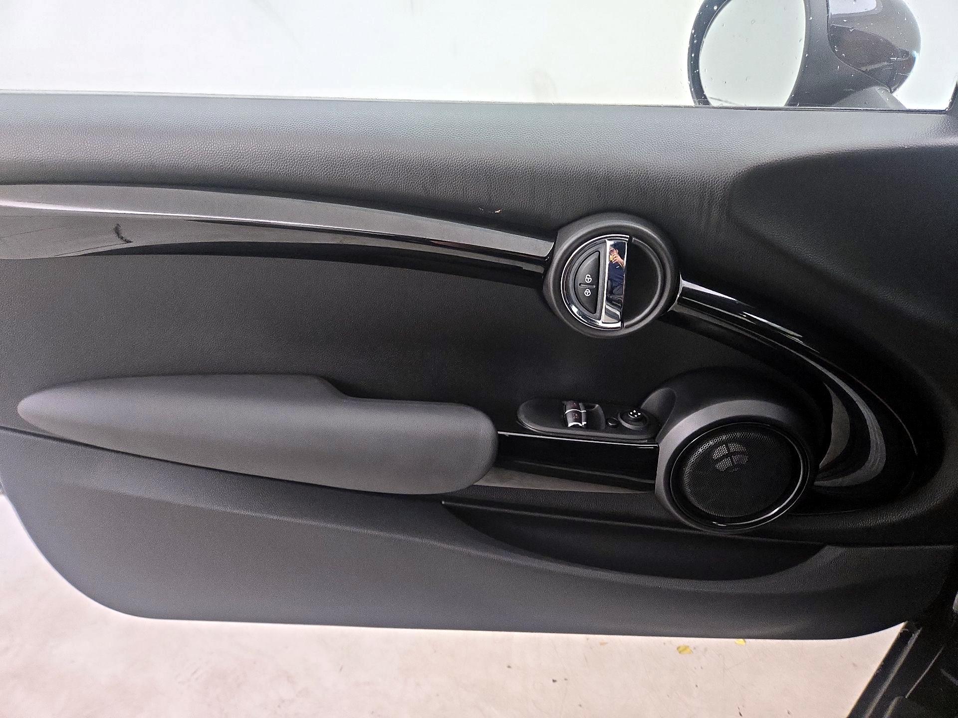 Thumbnail: 2018 MINI Cooper Hardtop - 12