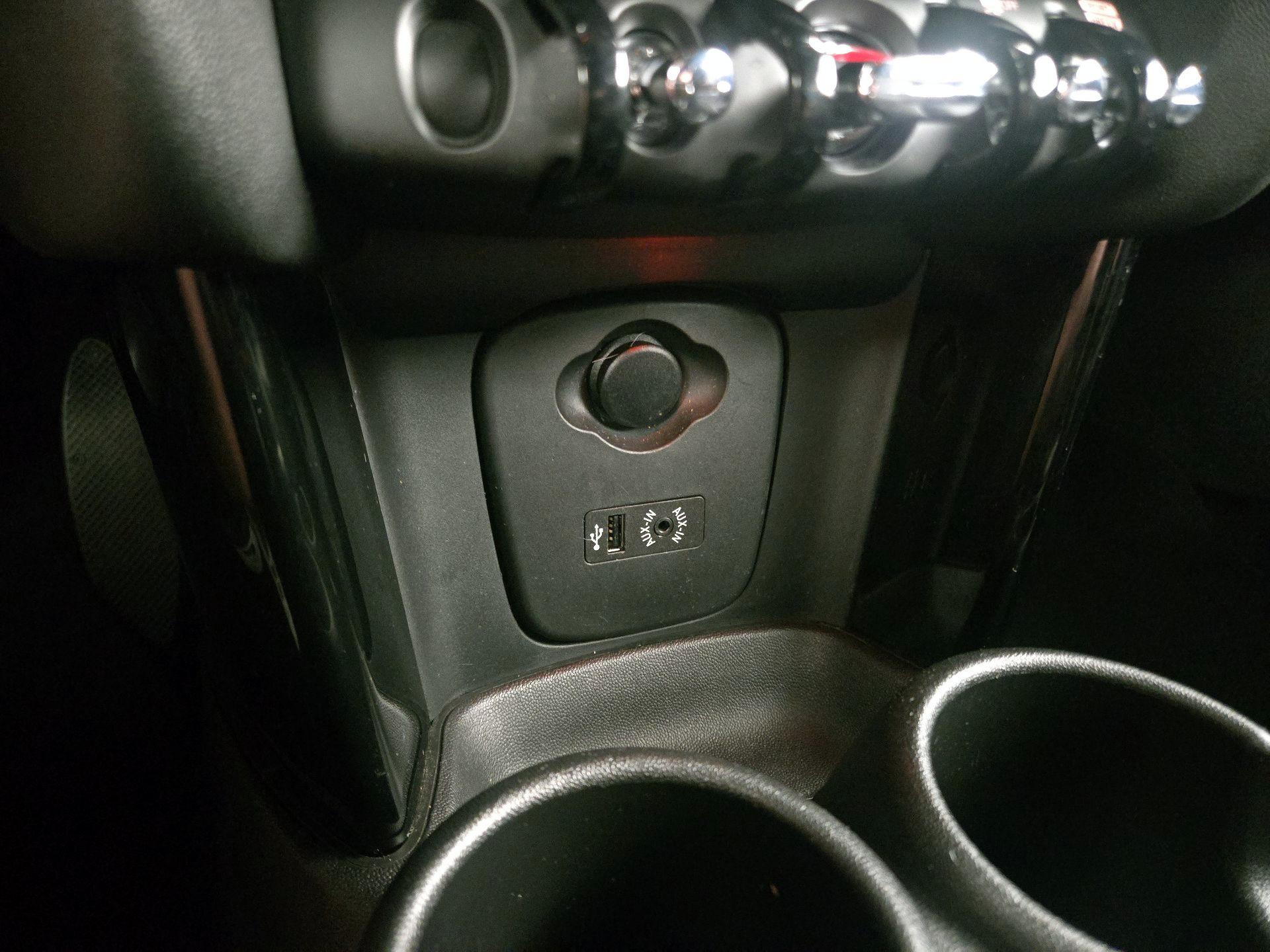 Thumbnail: 2018 MINI Cooper Hardtop - 18