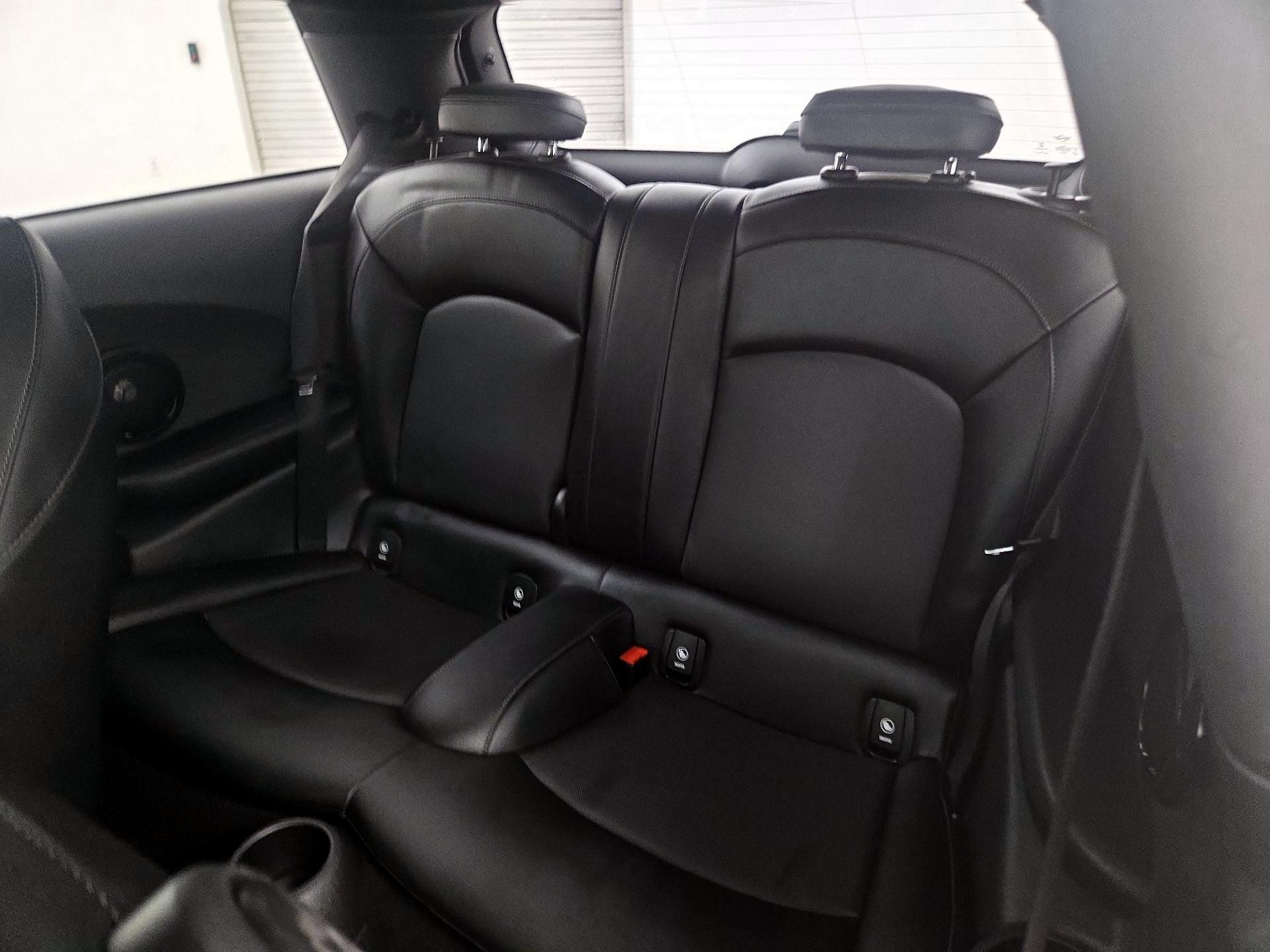 Thumbnail: 2018 MINI Cooper Hardtop - 19