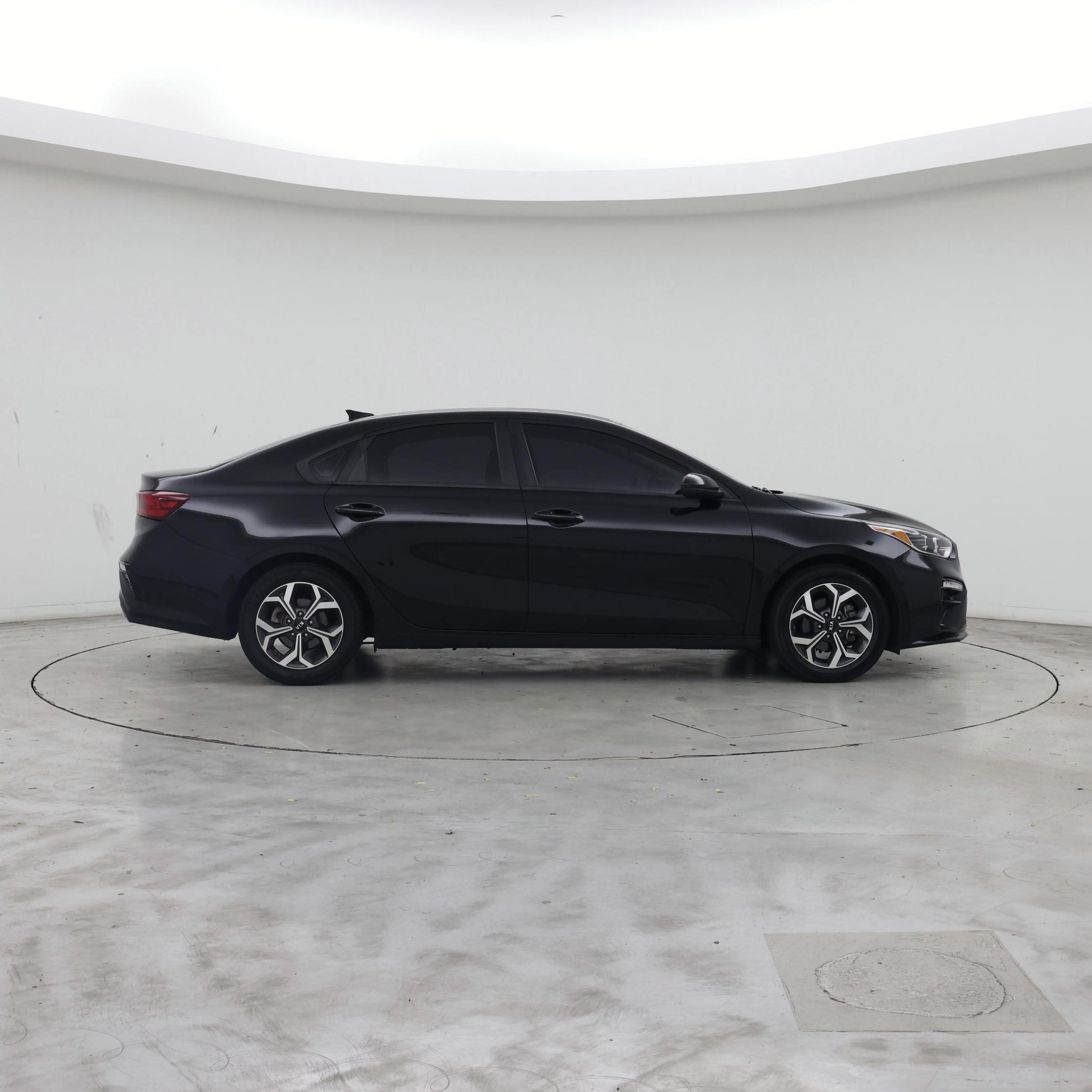 Thumbnail: 2020 Kia Forte - 7
