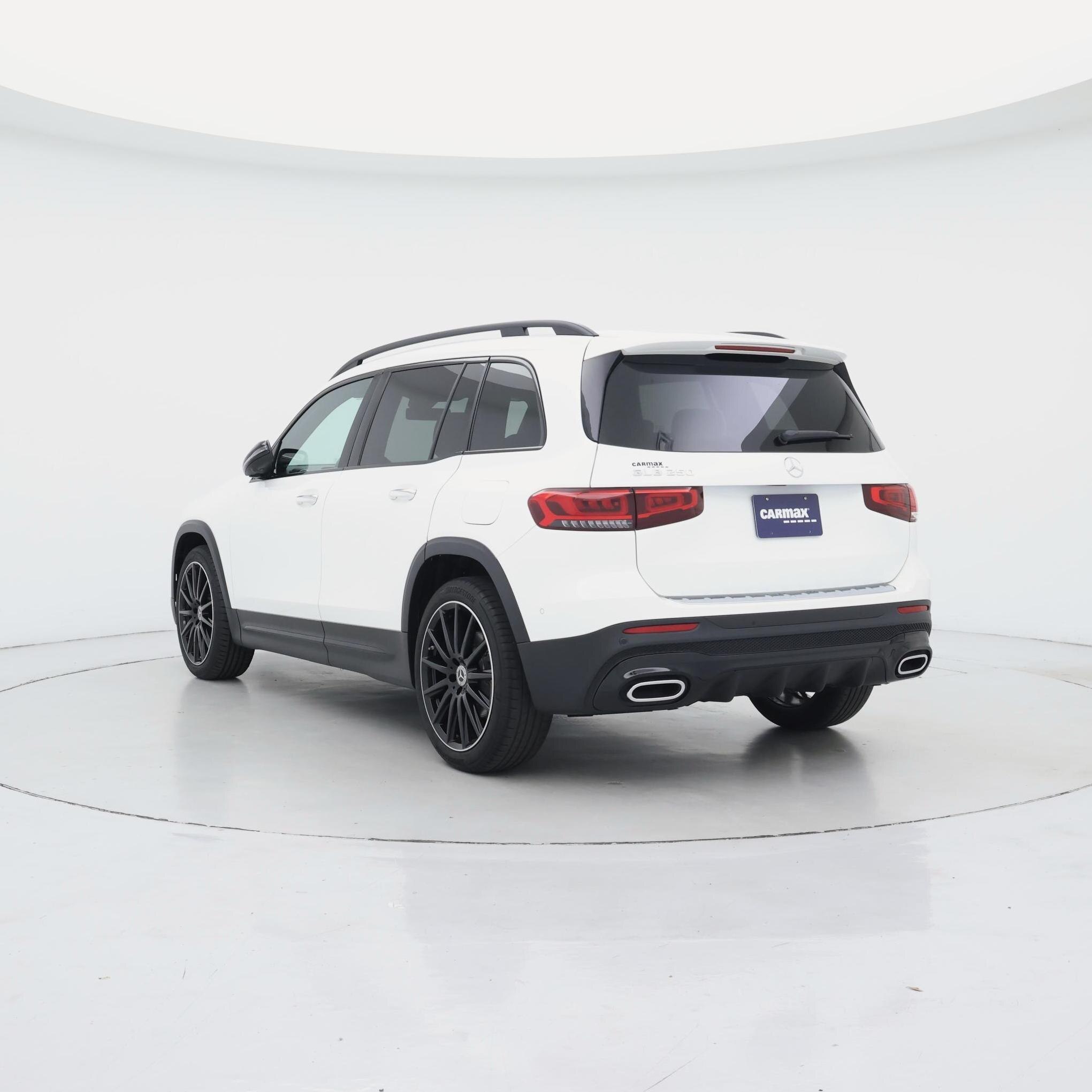 Thumbnail: 2023 Mercedes-Benz GLB - 2
