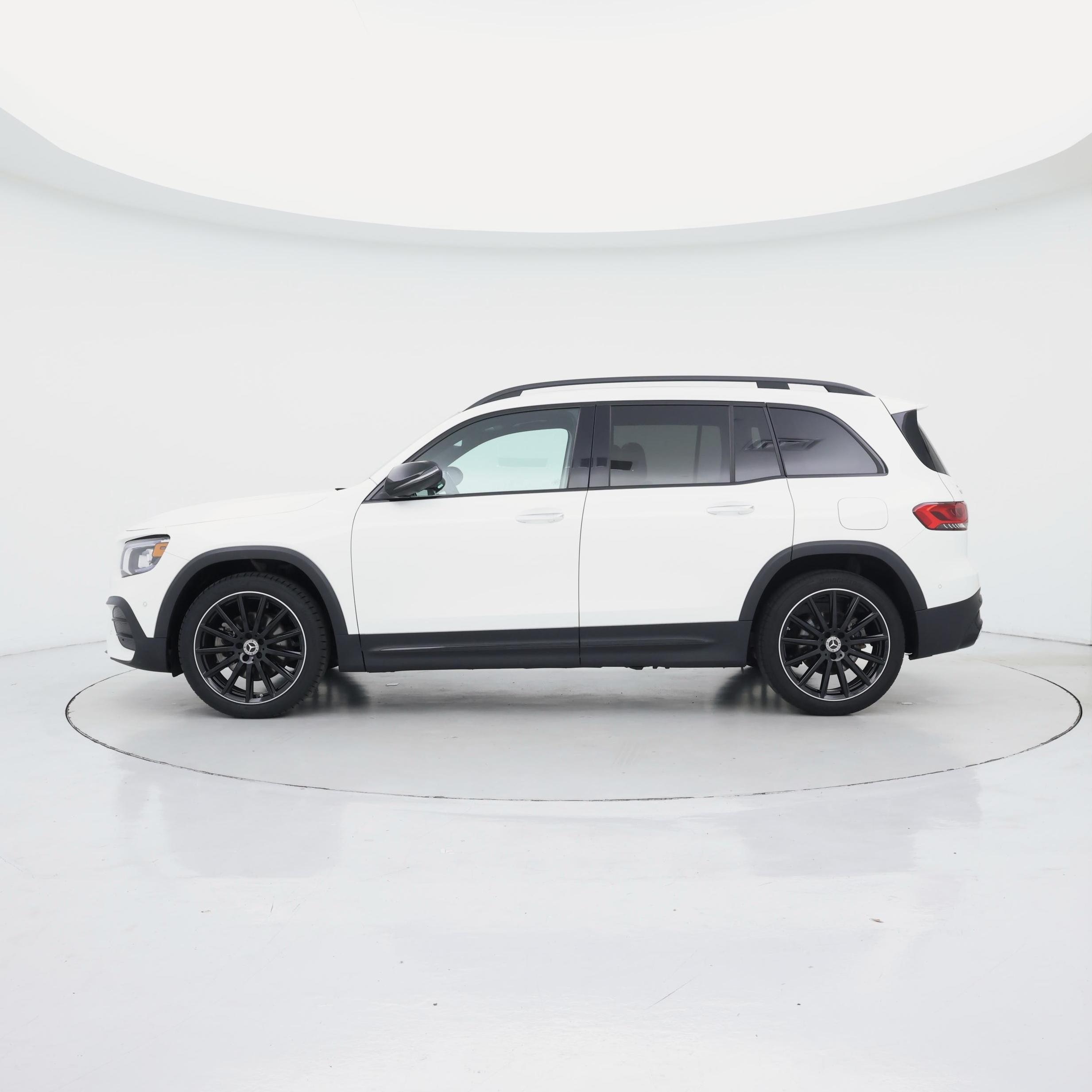 Thumbnail: 2023 Mercedes-Benz GLB - 3