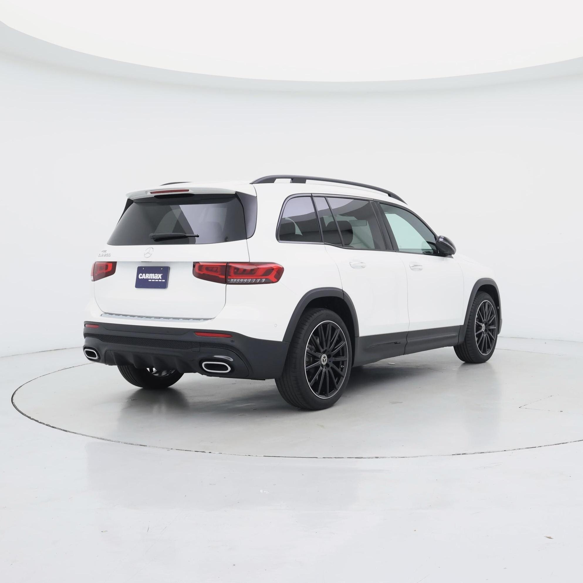 Thumbnail: 2023 Mercedes-Benz GLB - 8