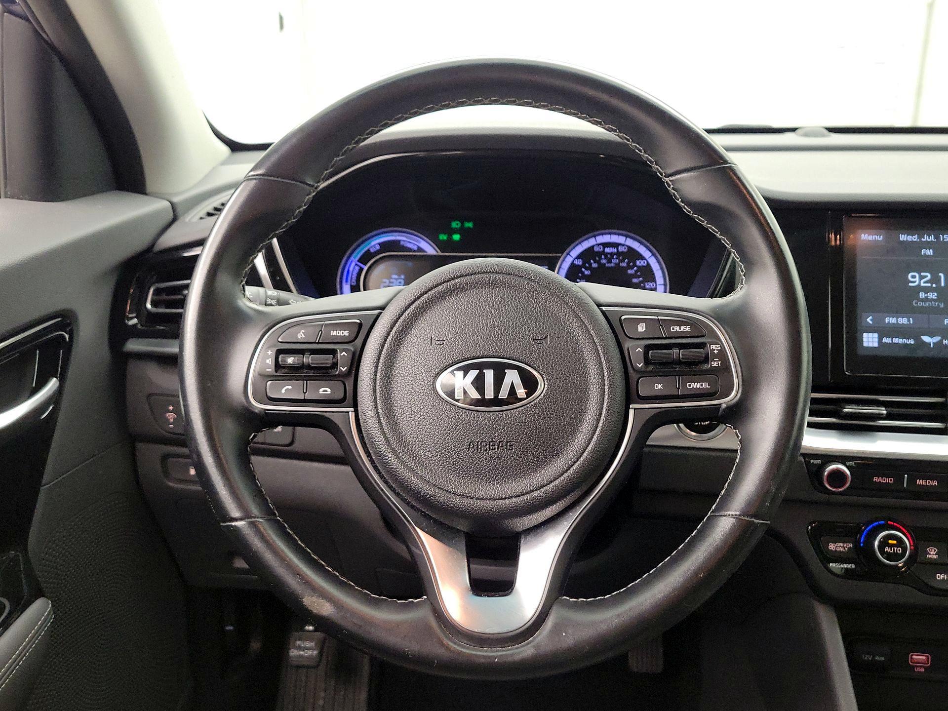Thumbnail: 2021 Kia Niro - 10