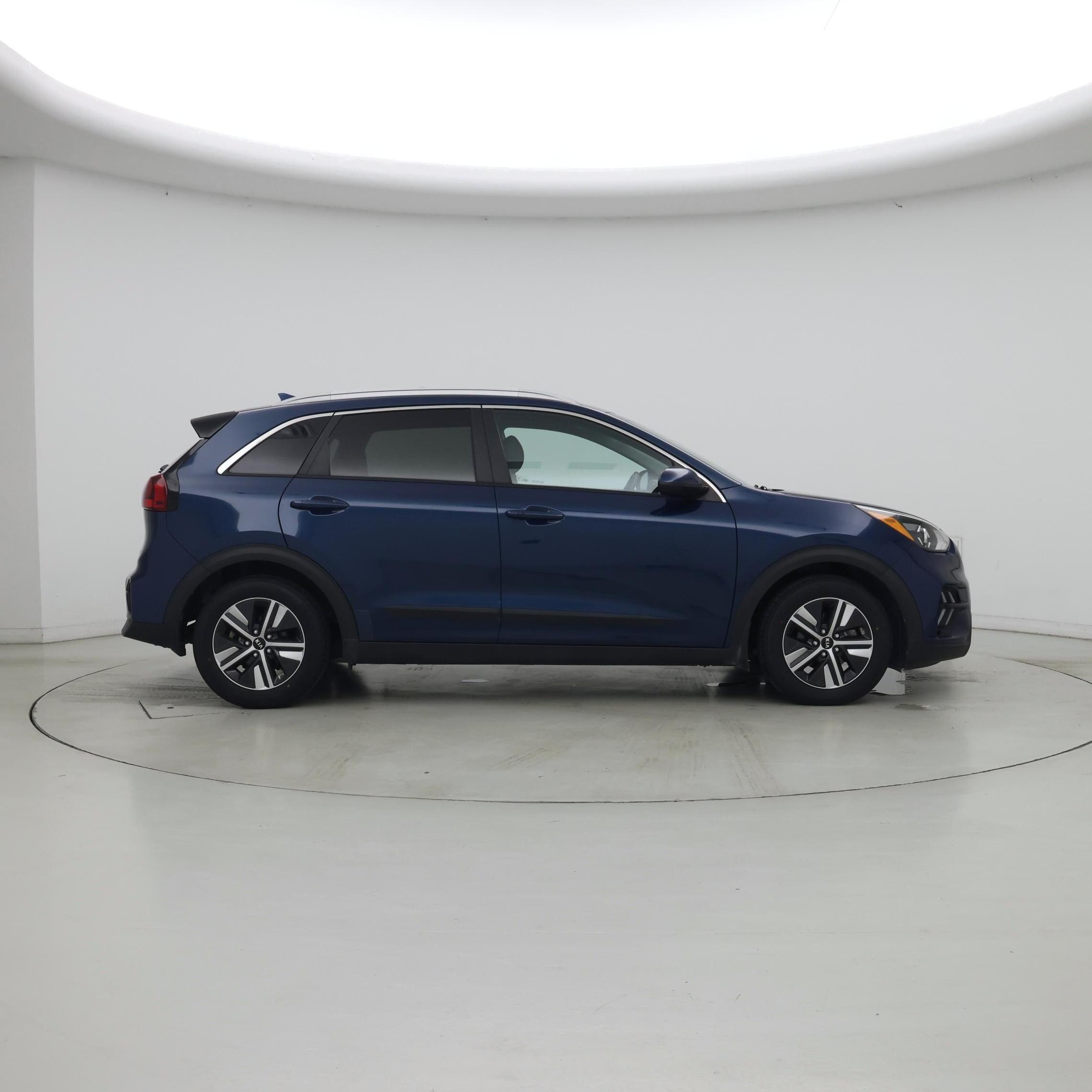Thumbnail: 2021 Kia Niro - 7