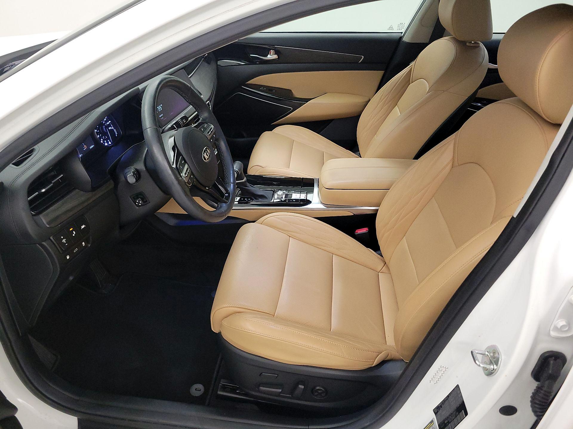 Thumbnail: 2020 Kia Cadenza - 11