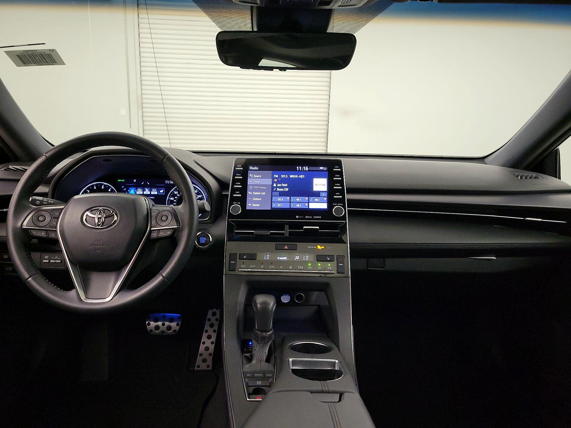 Thumbnail: 2020 Toyota Avalon - 9