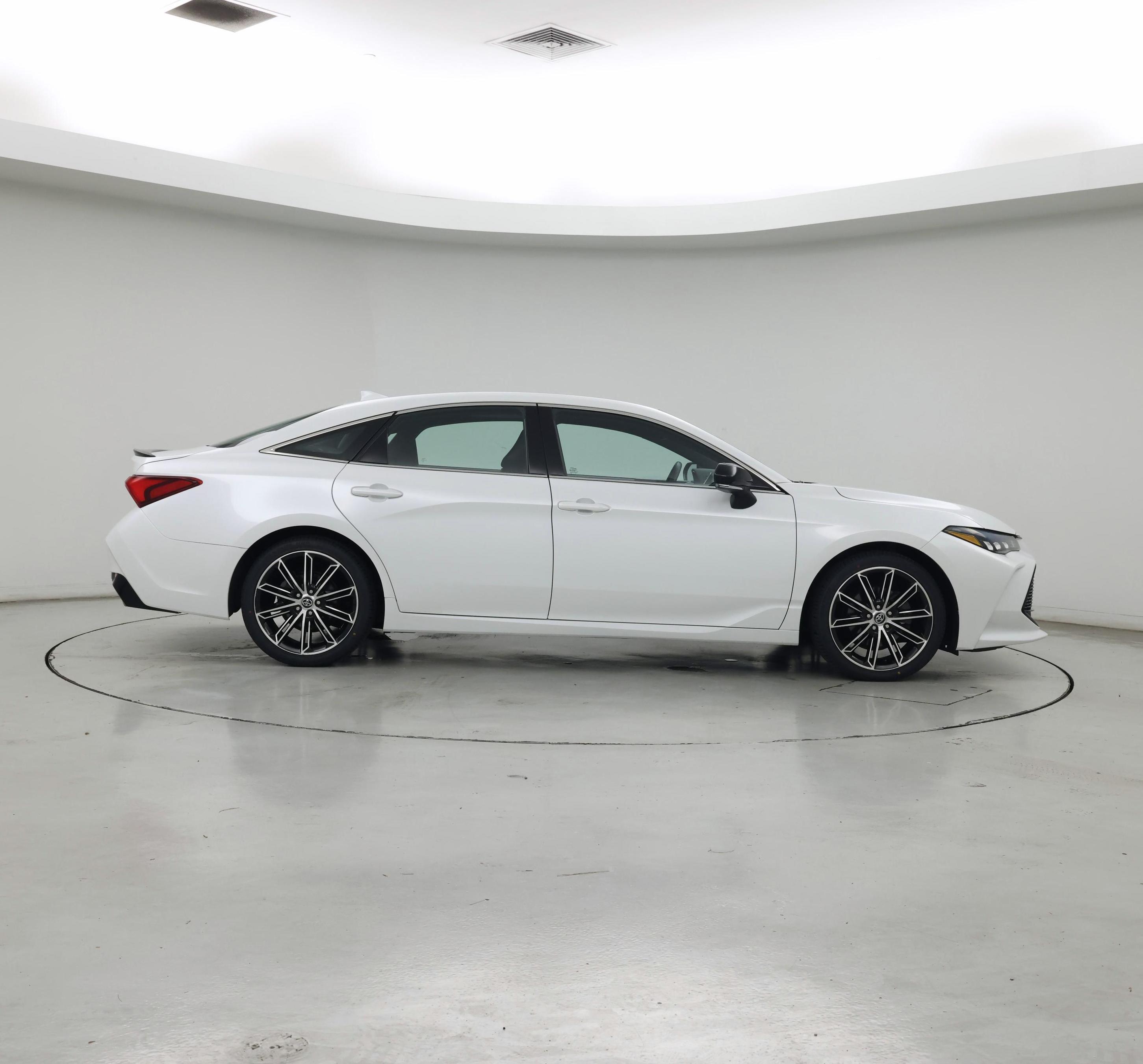 Thumbnail: 2020 Toyota Avalon - 7