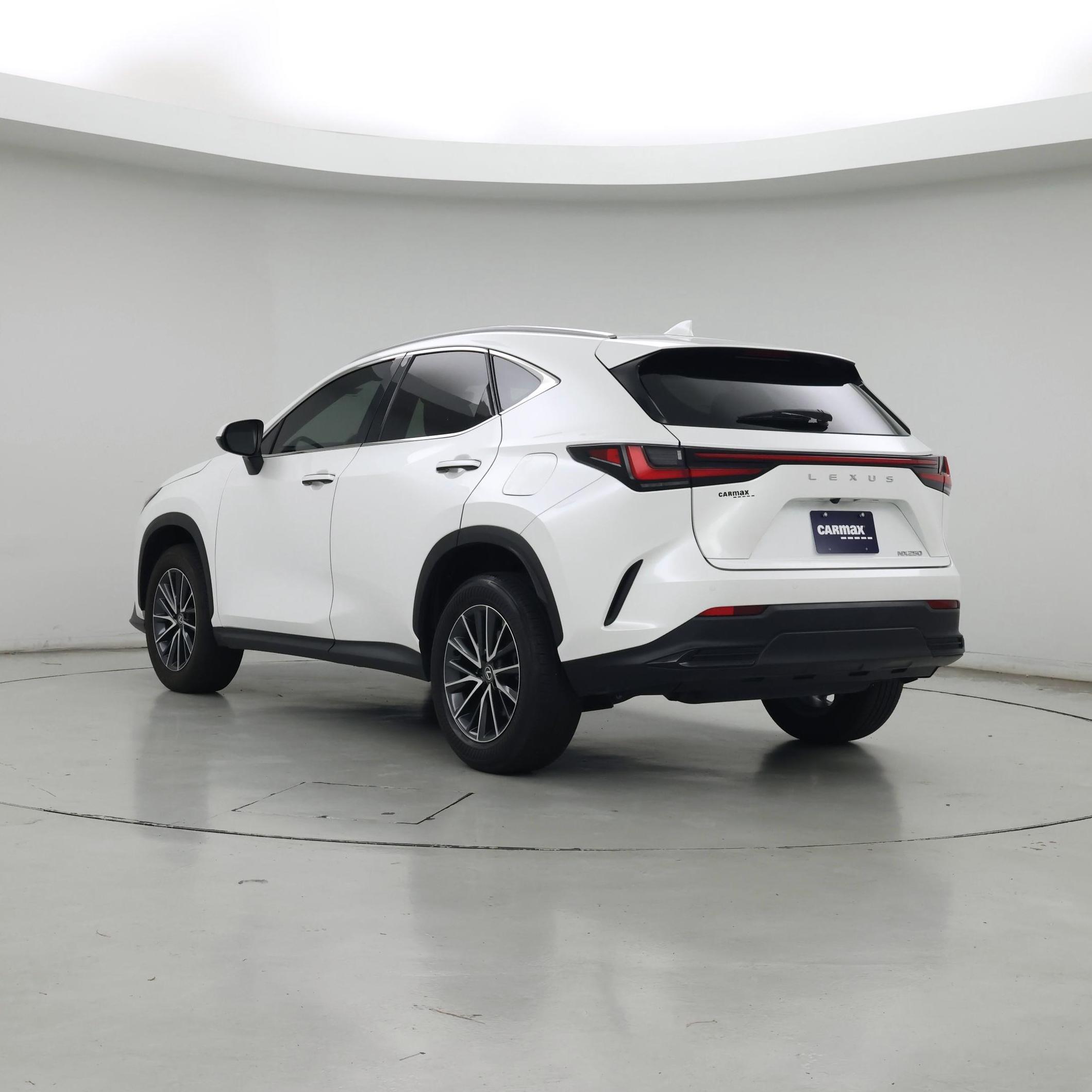 Thumbnail: 2024 Lexus NX - 2