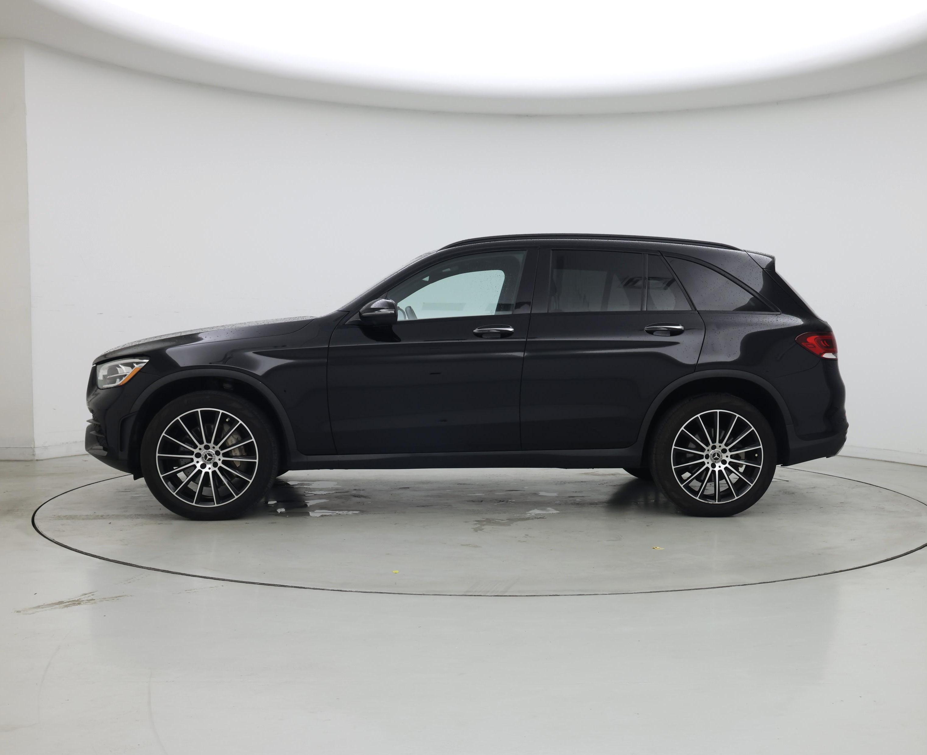 Thumbnail: 2022 Mercedes-Benz GLC - 3