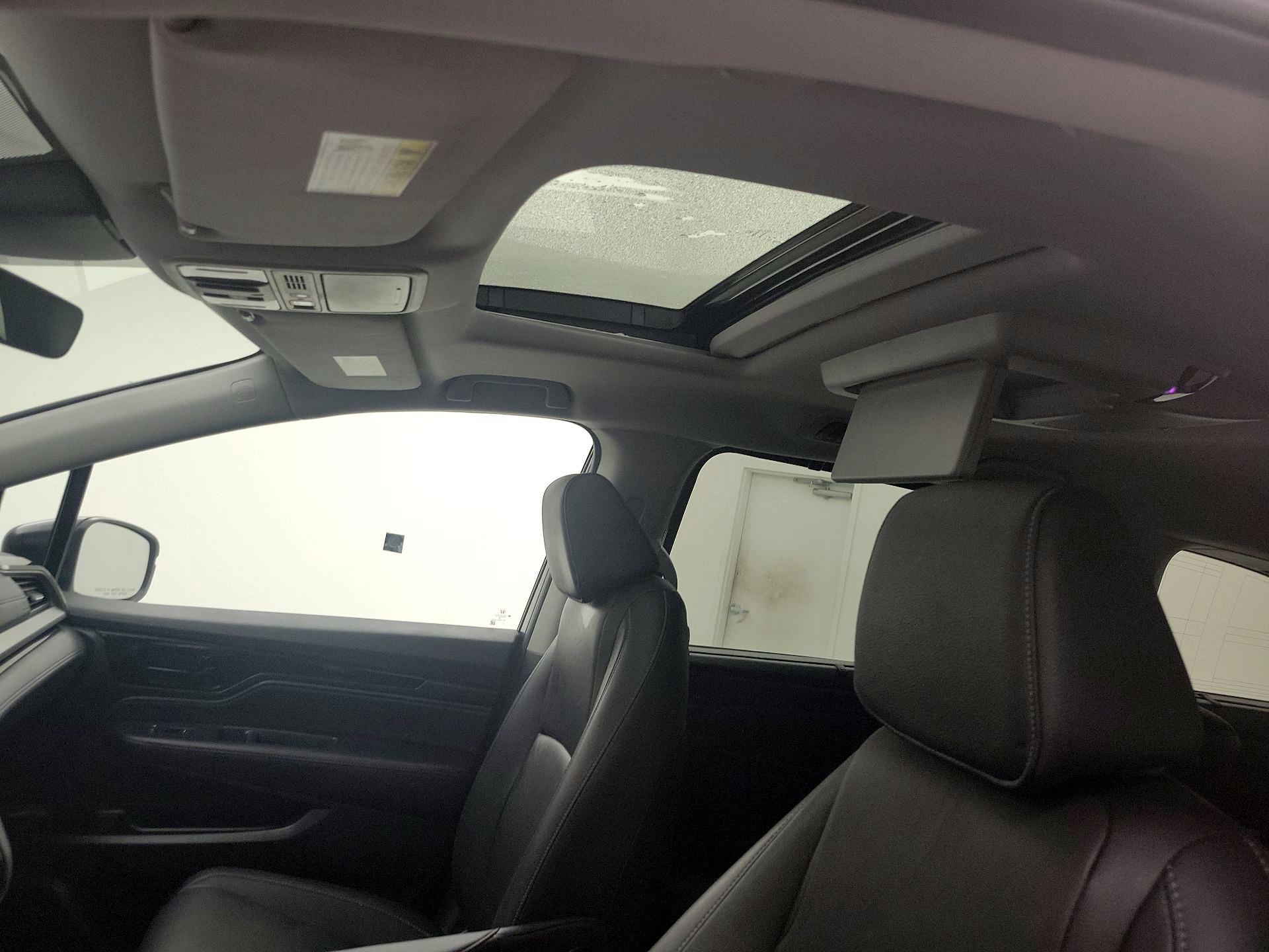 Thumbnail: 2022 Honda Odyssey - 20
