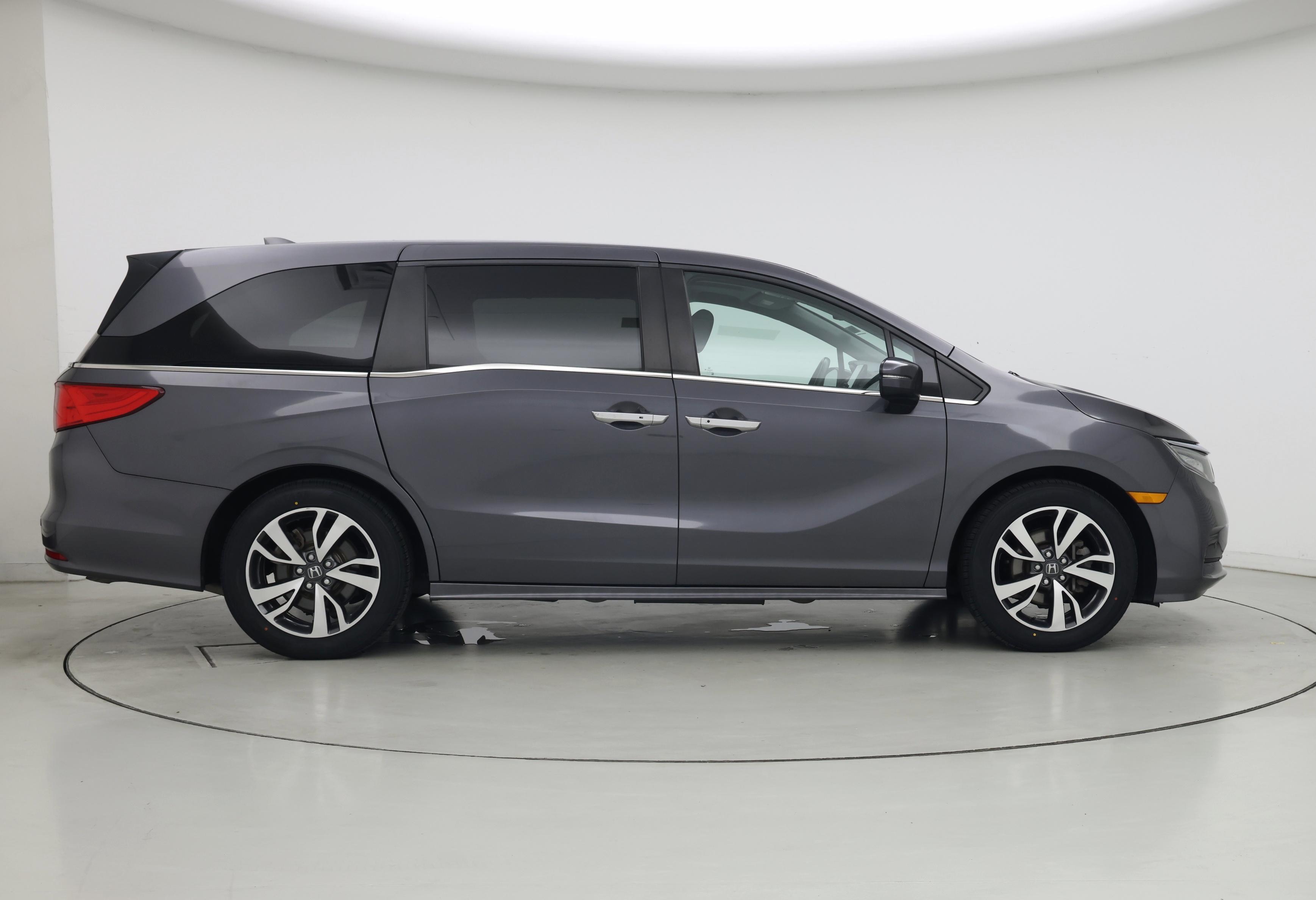 Thumbnail: 2022 Honda Odyssey - 7