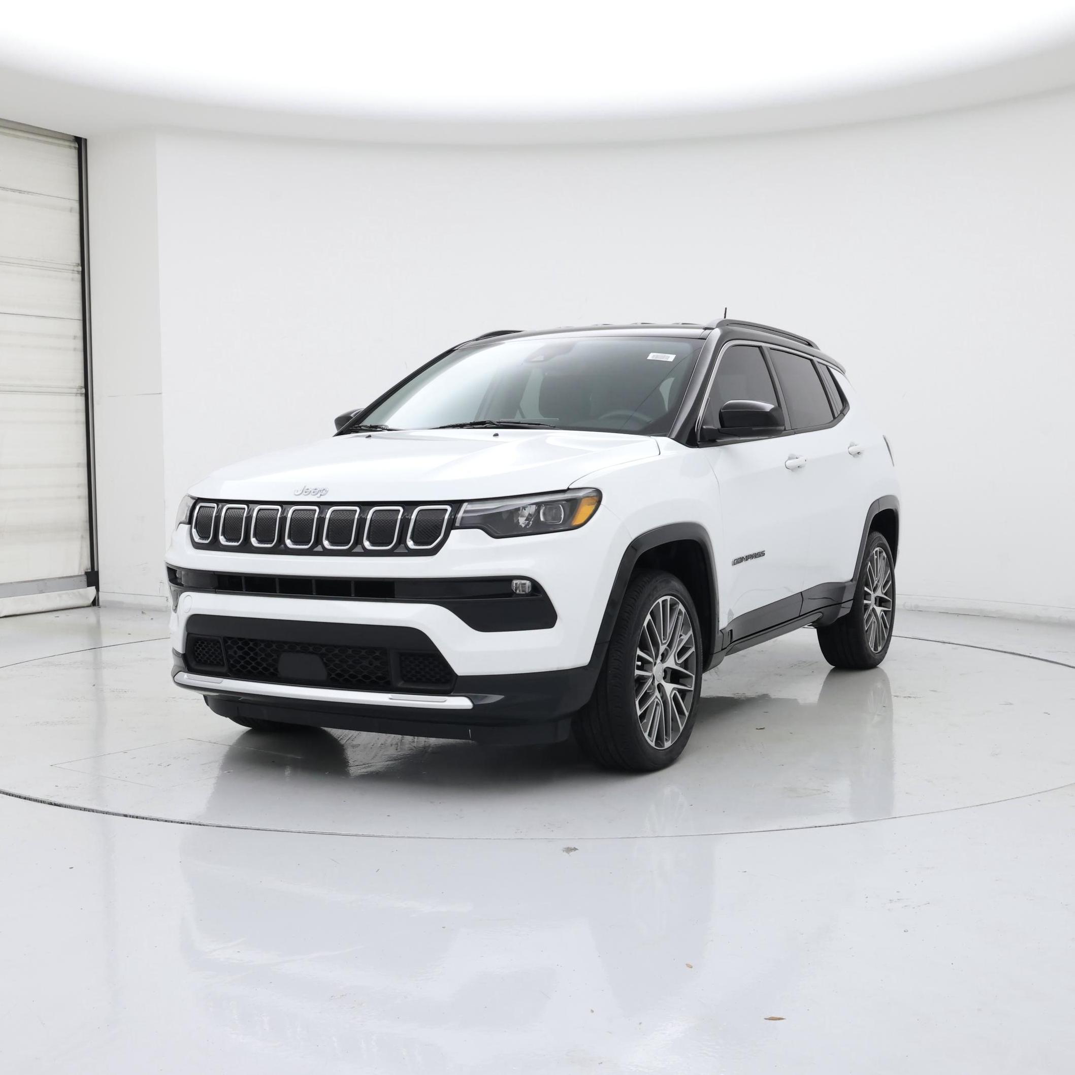 Thumbnail: 2022 Jeep Compass - 4