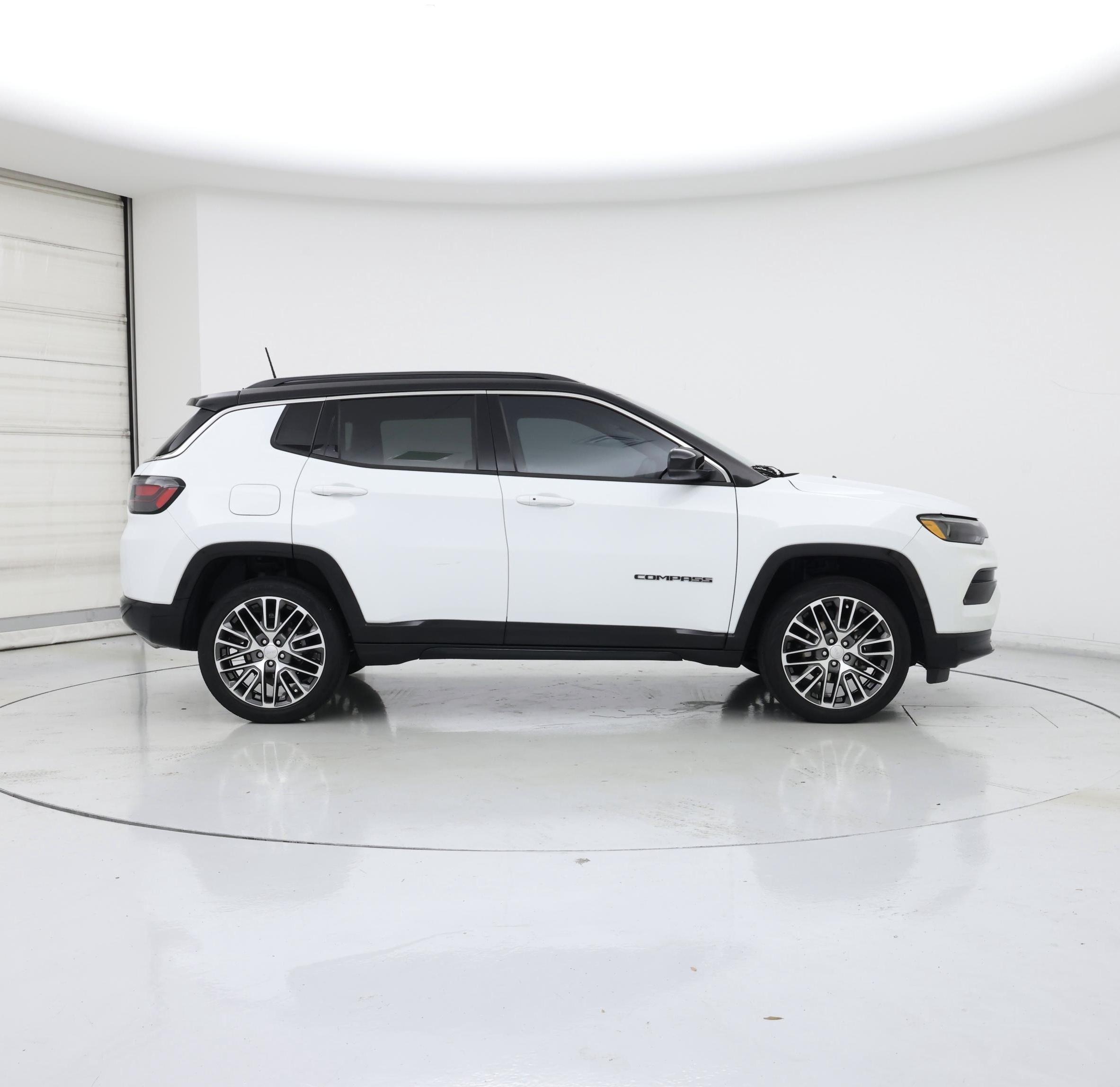 Thumbnail: 2022 Jeep Compass - 7