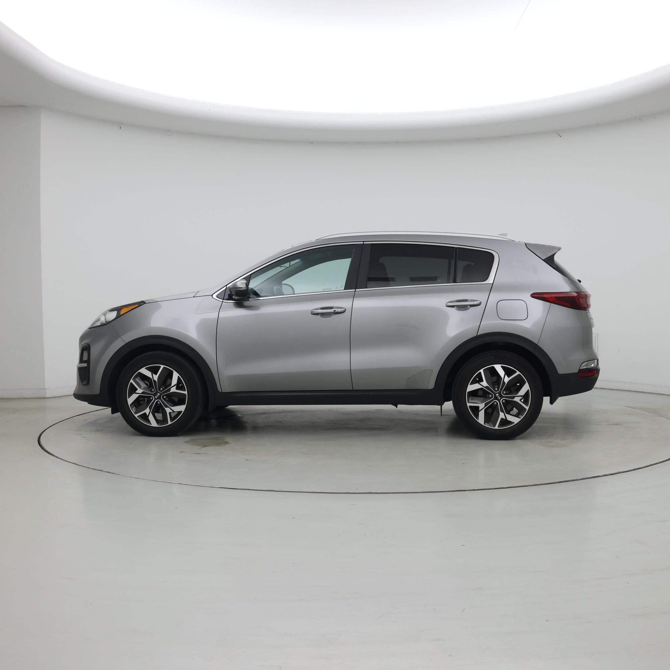 Thumbnail: 2020 Kia Sportage - 3