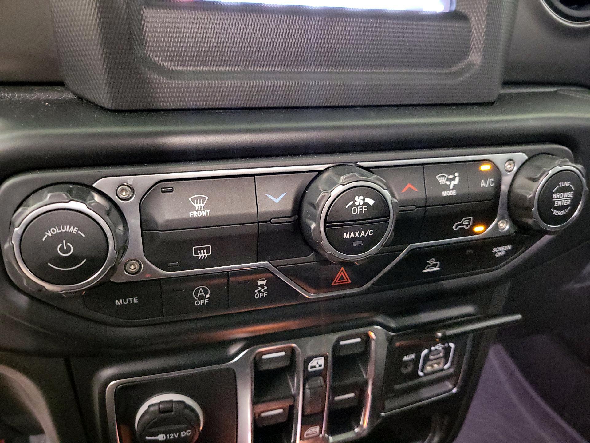 Thumbnail: 2022 Jeep Gladiator - 16