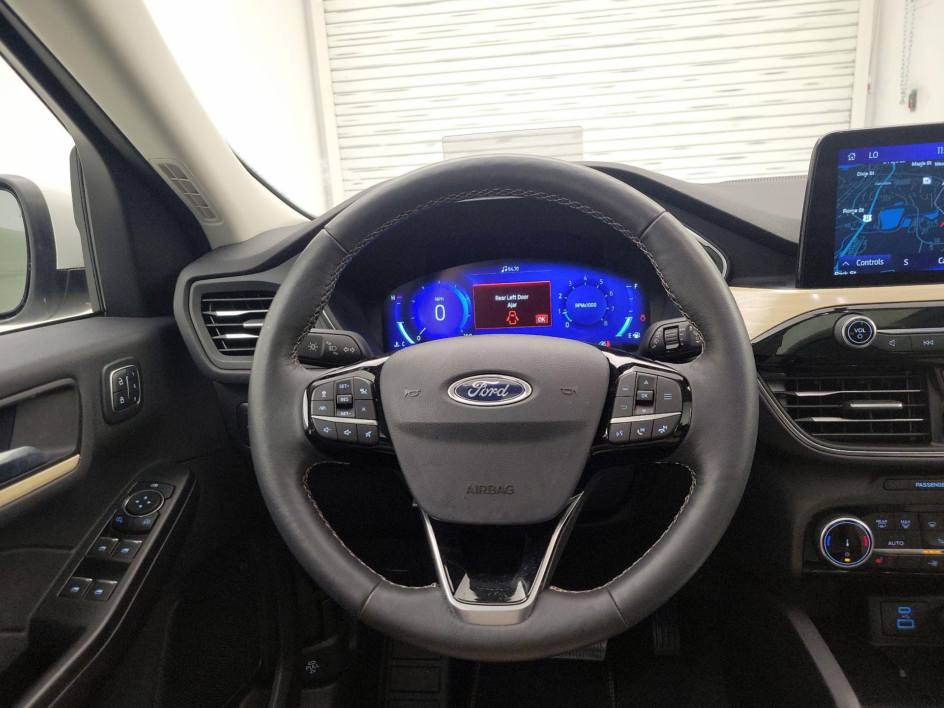 Thumbnail: 2022 Ford Escape - 10