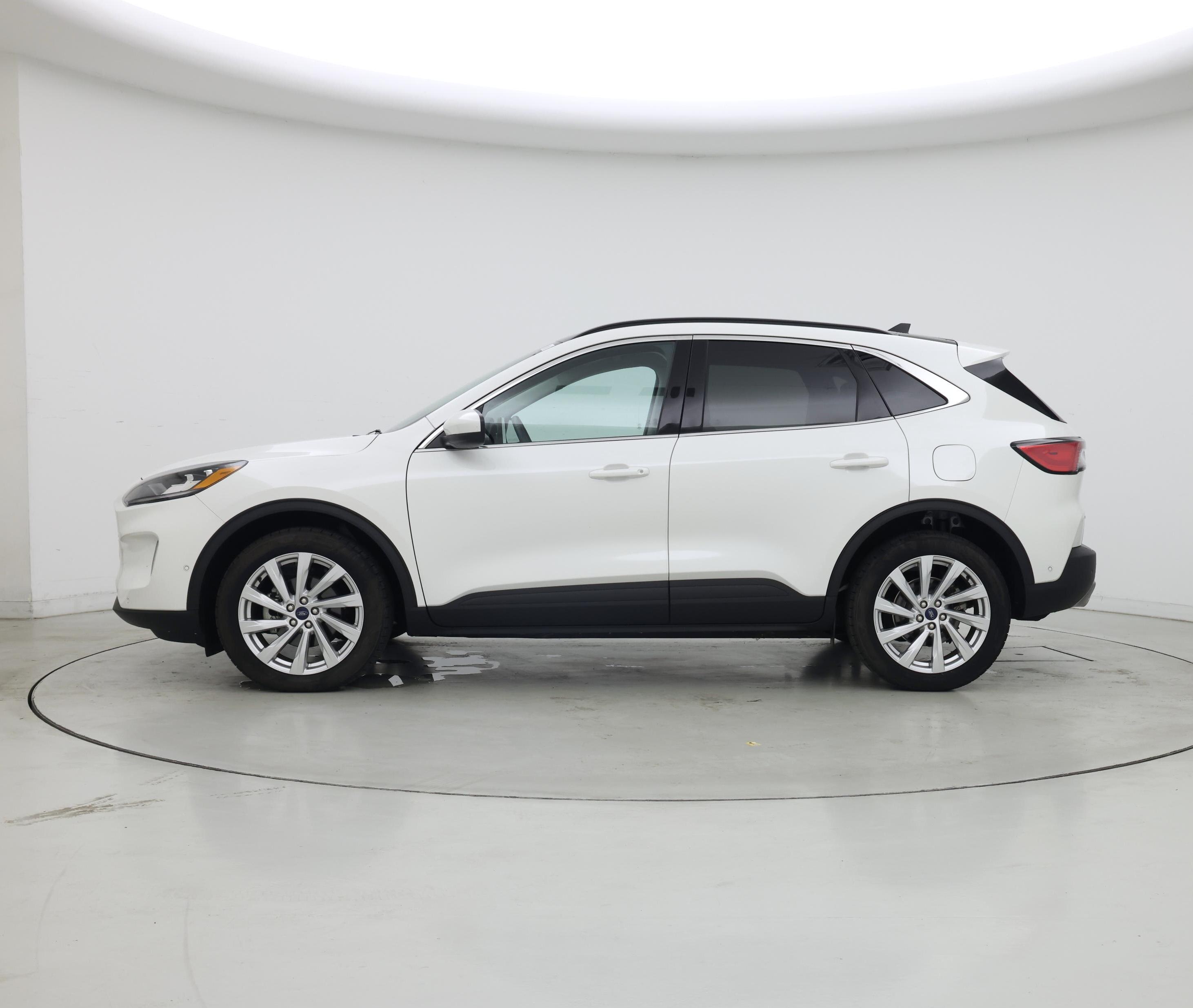 Thumbnail: 2022 Ford Escape - 3
