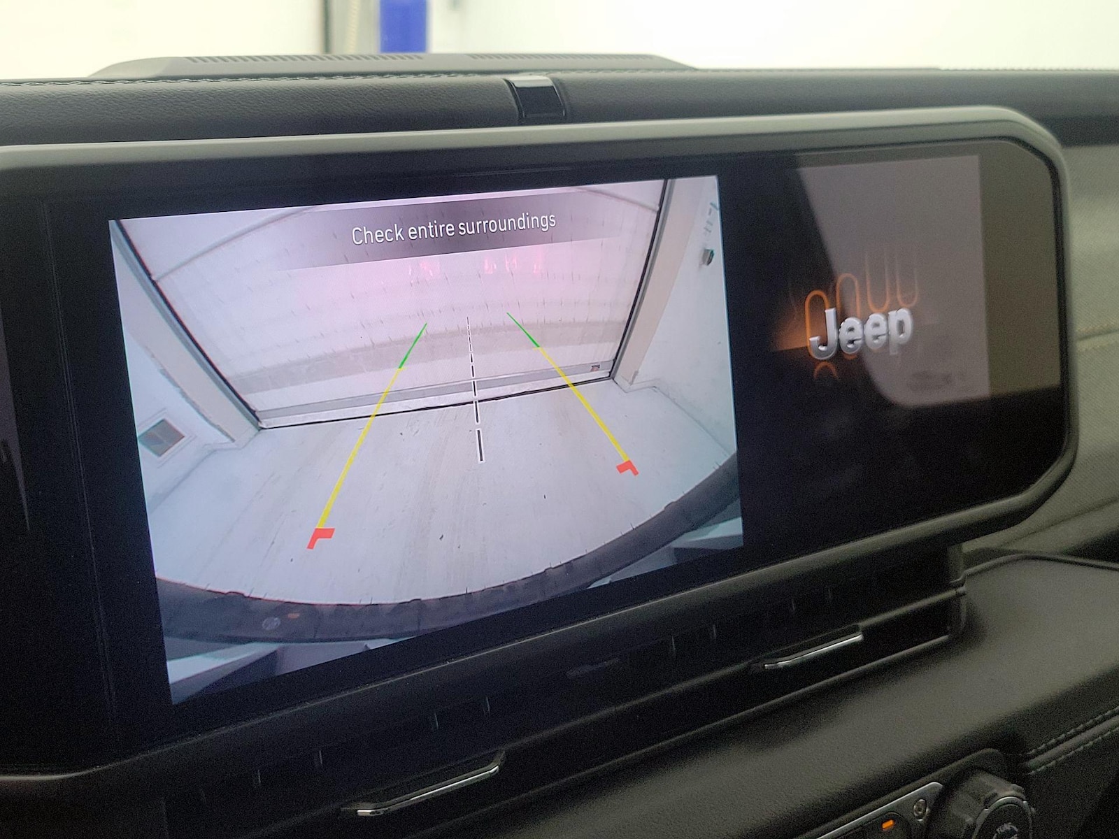 2025 Jeep Wrangler 4-Door Sahara - Photo 15