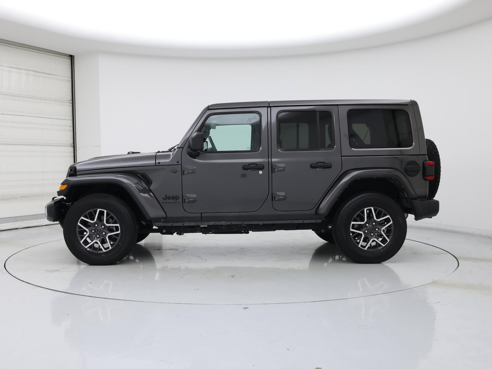 2025 Jeep Wrangler 4-Door Sahara - Photo 4