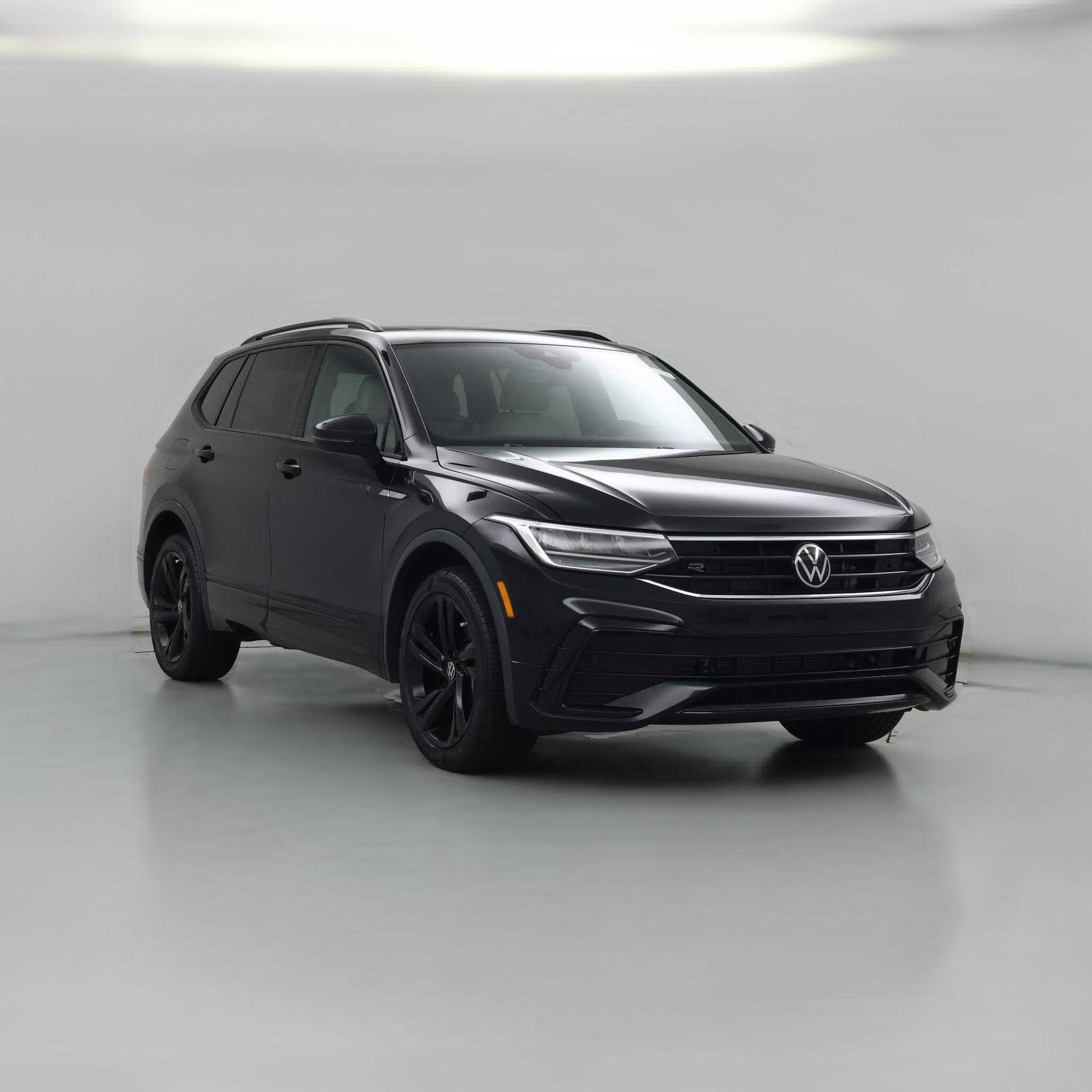 Thumbnail: 2023 Volkswagen Tiguan - 1