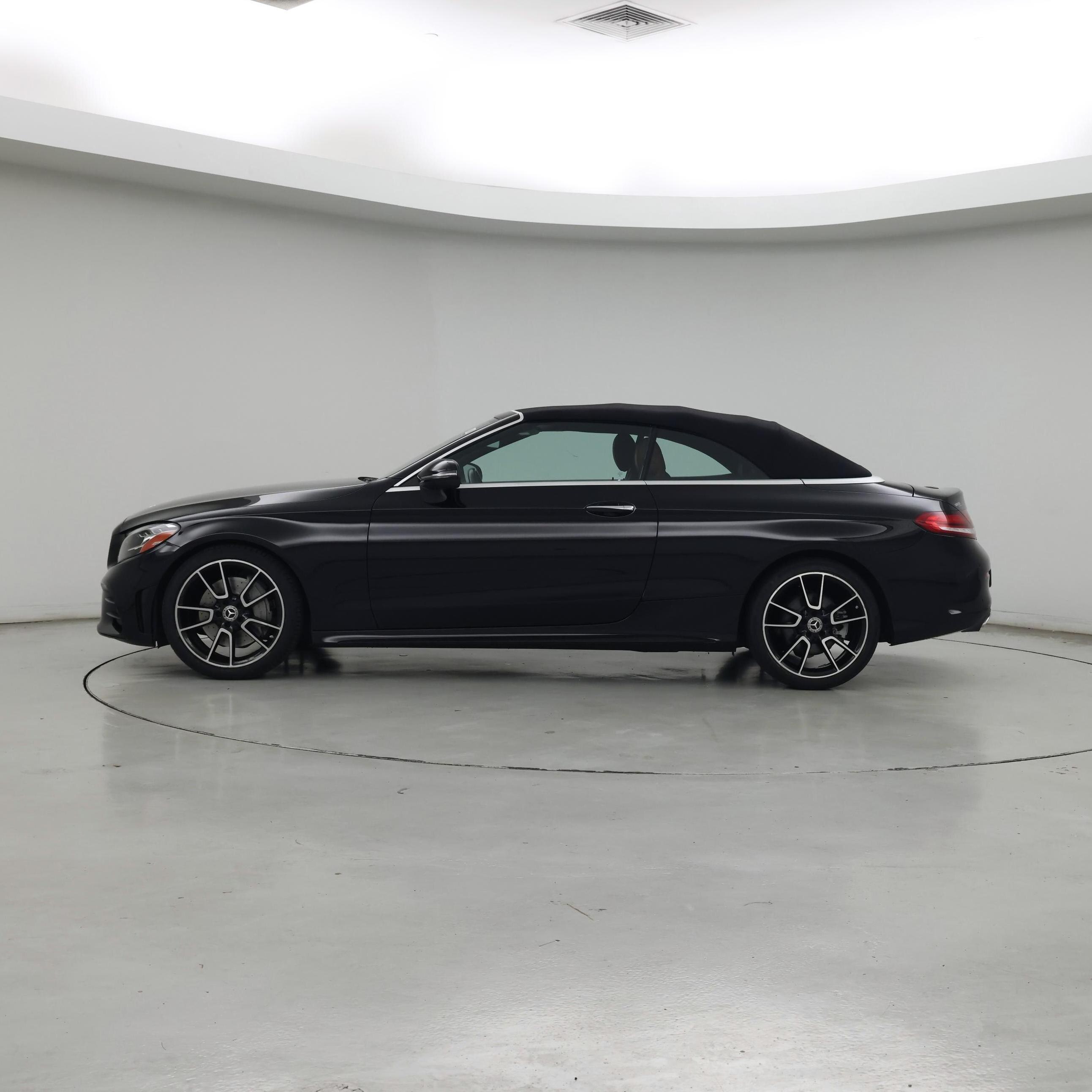 Thumbnail: 2022 Mercedes-Benz C-Class - 3