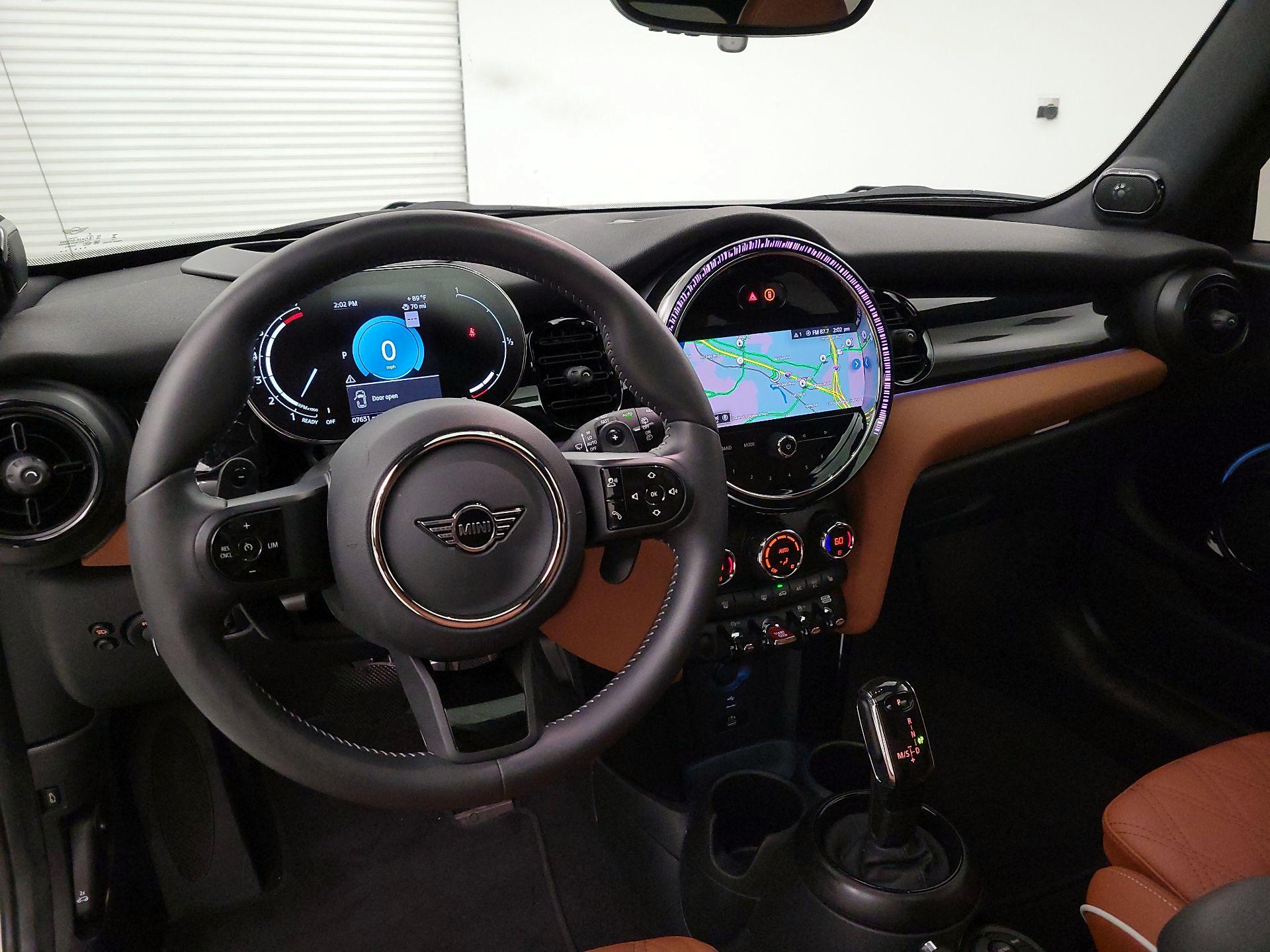 Thumbnail: 2024 MINI Cooper Hardtop - 9