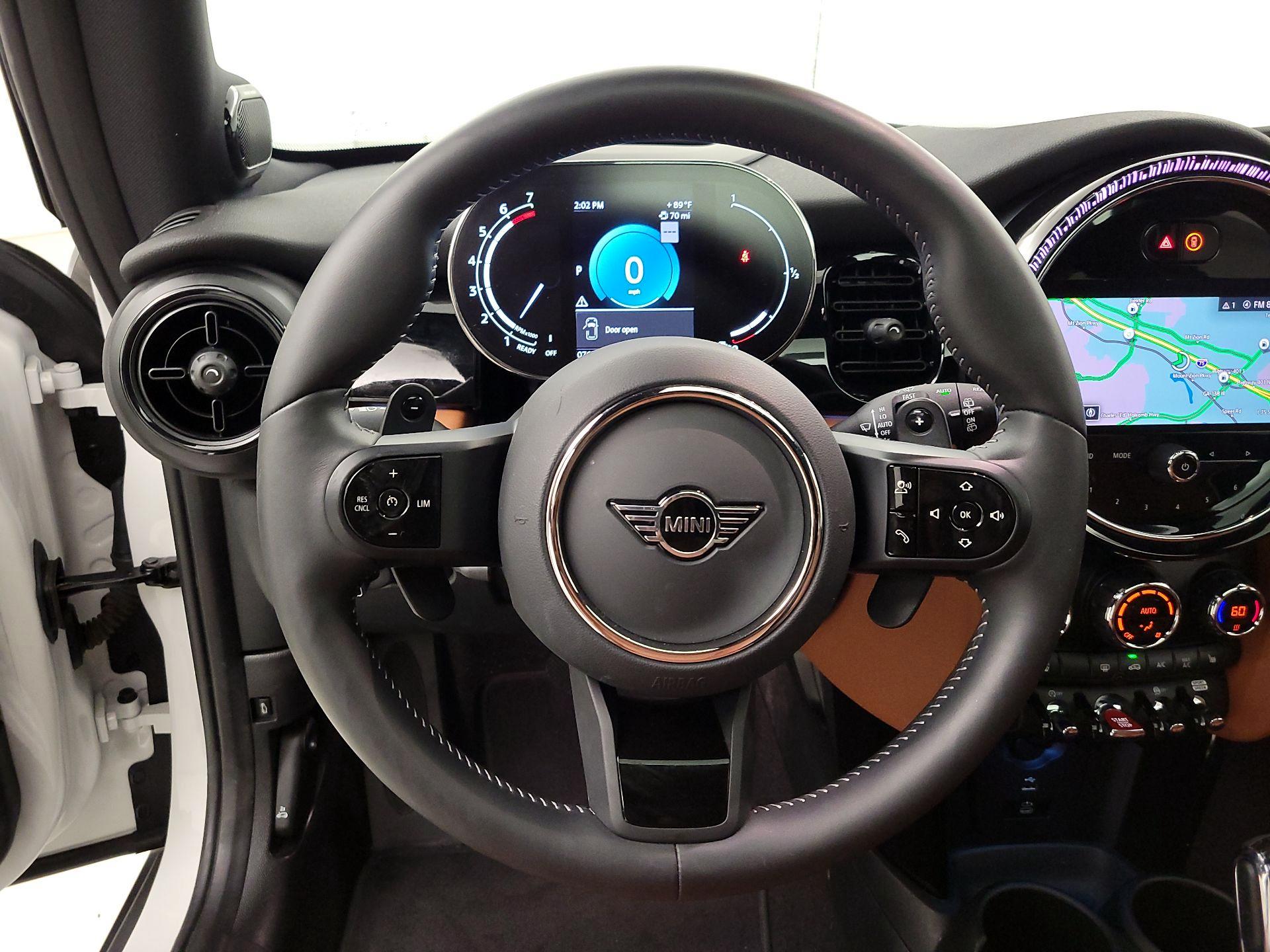 Thumbnail: 2024 MINI Cooper Hardtop - 10
