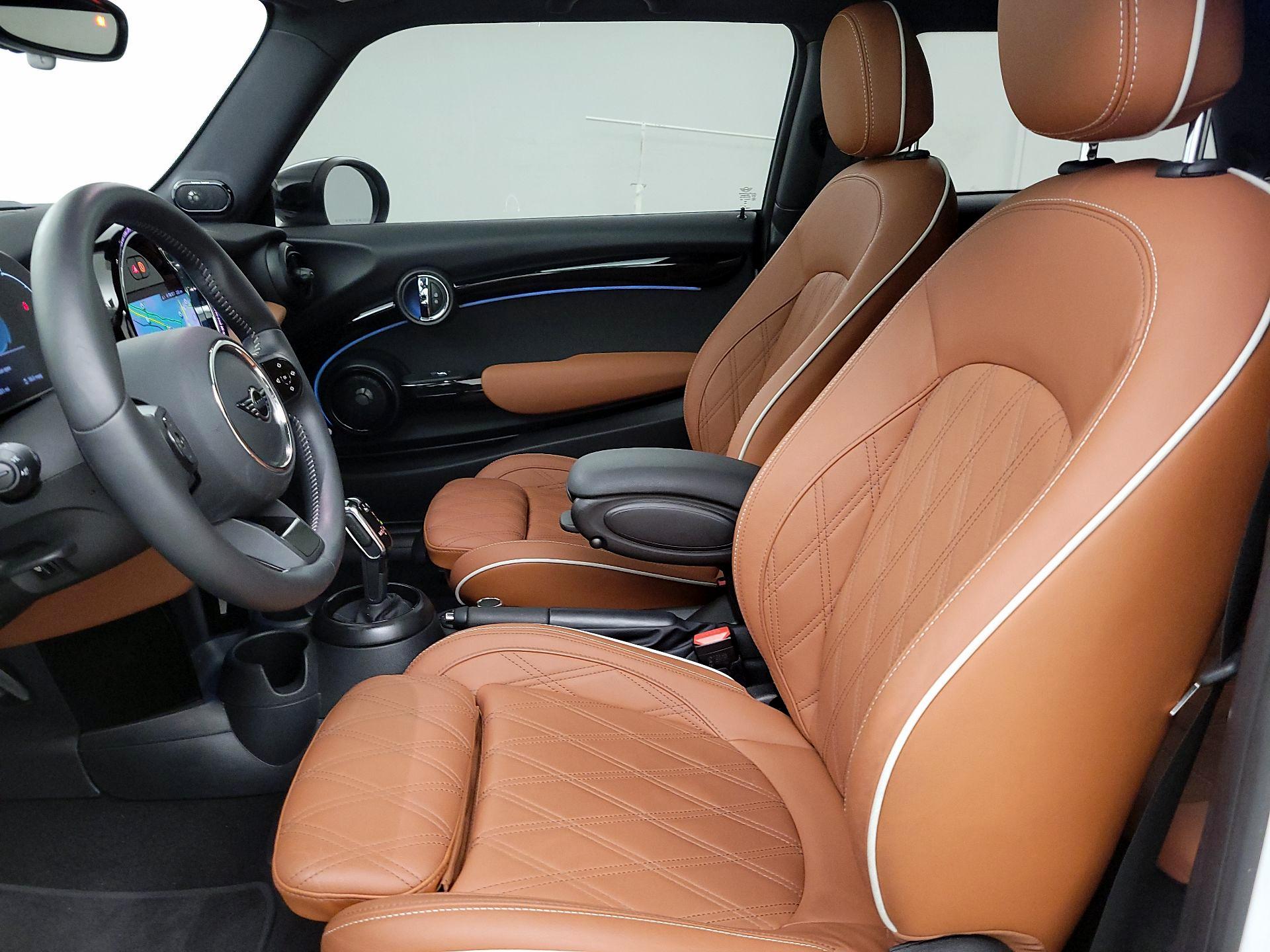 Thumbnail: 2024 MINI Cooper Hardtop - 11
