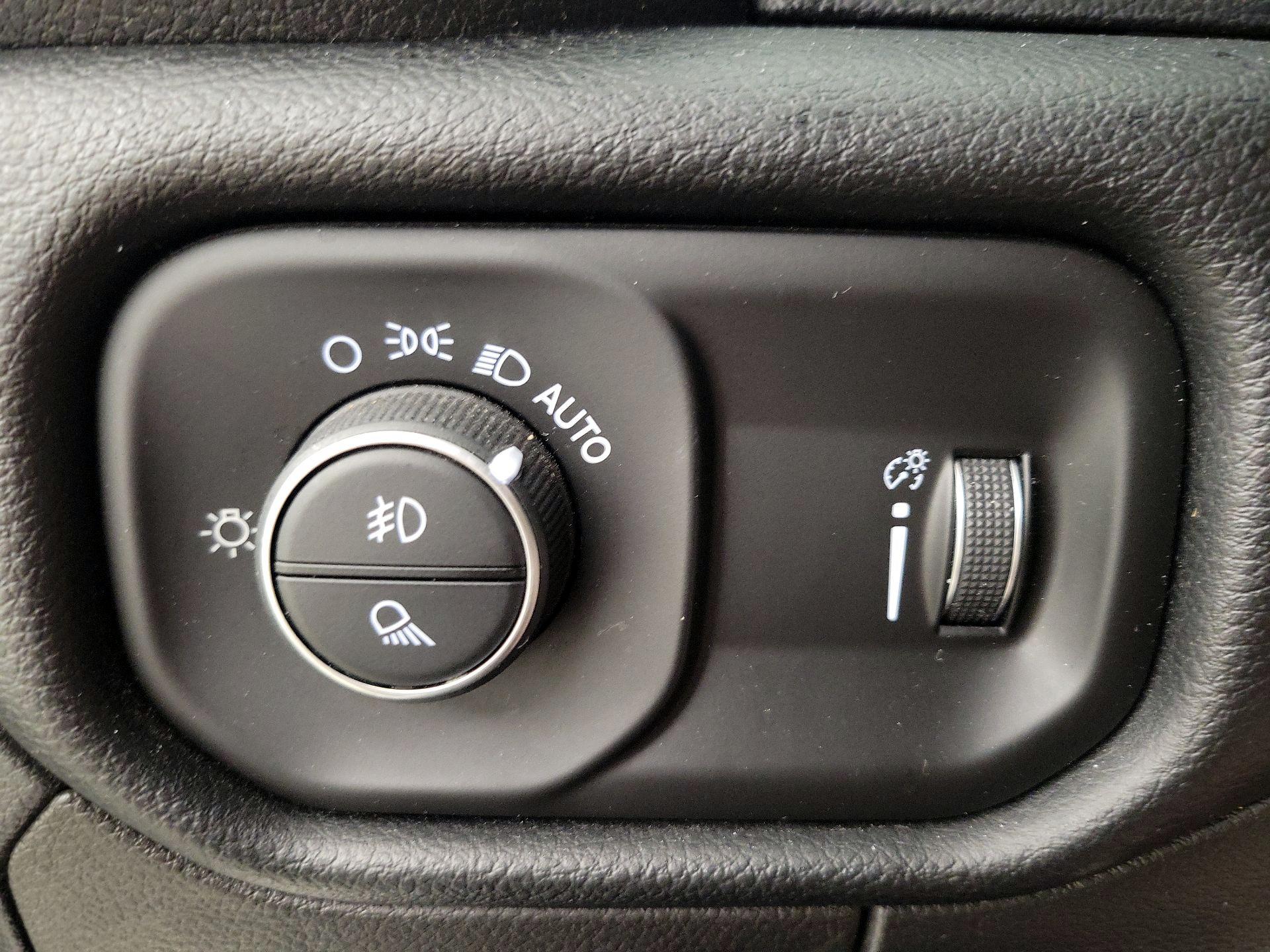 Thumbnail: 2021 RAM 1500 - 13