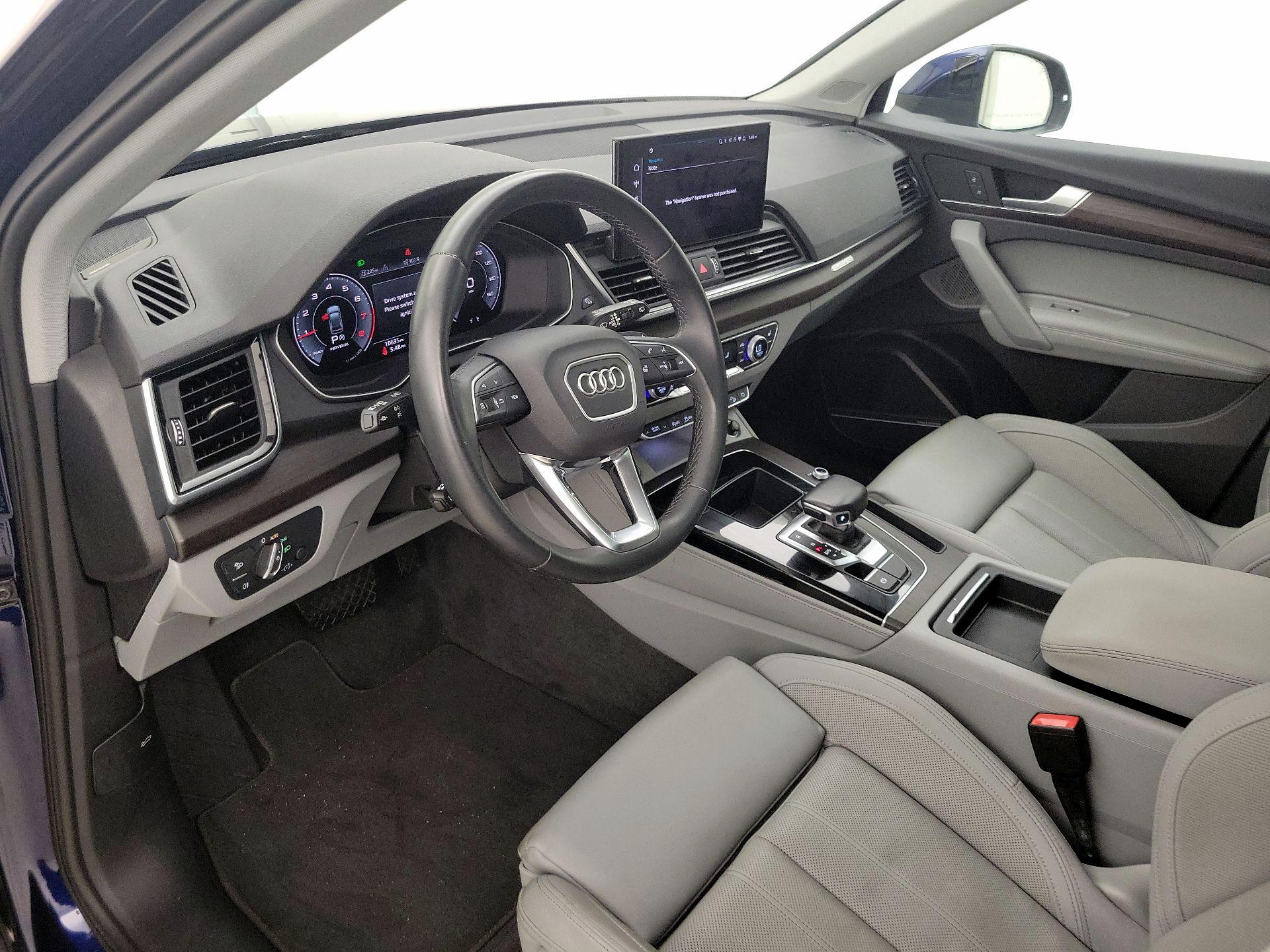 Thumbnail: 2022 Audi Q5 - 11