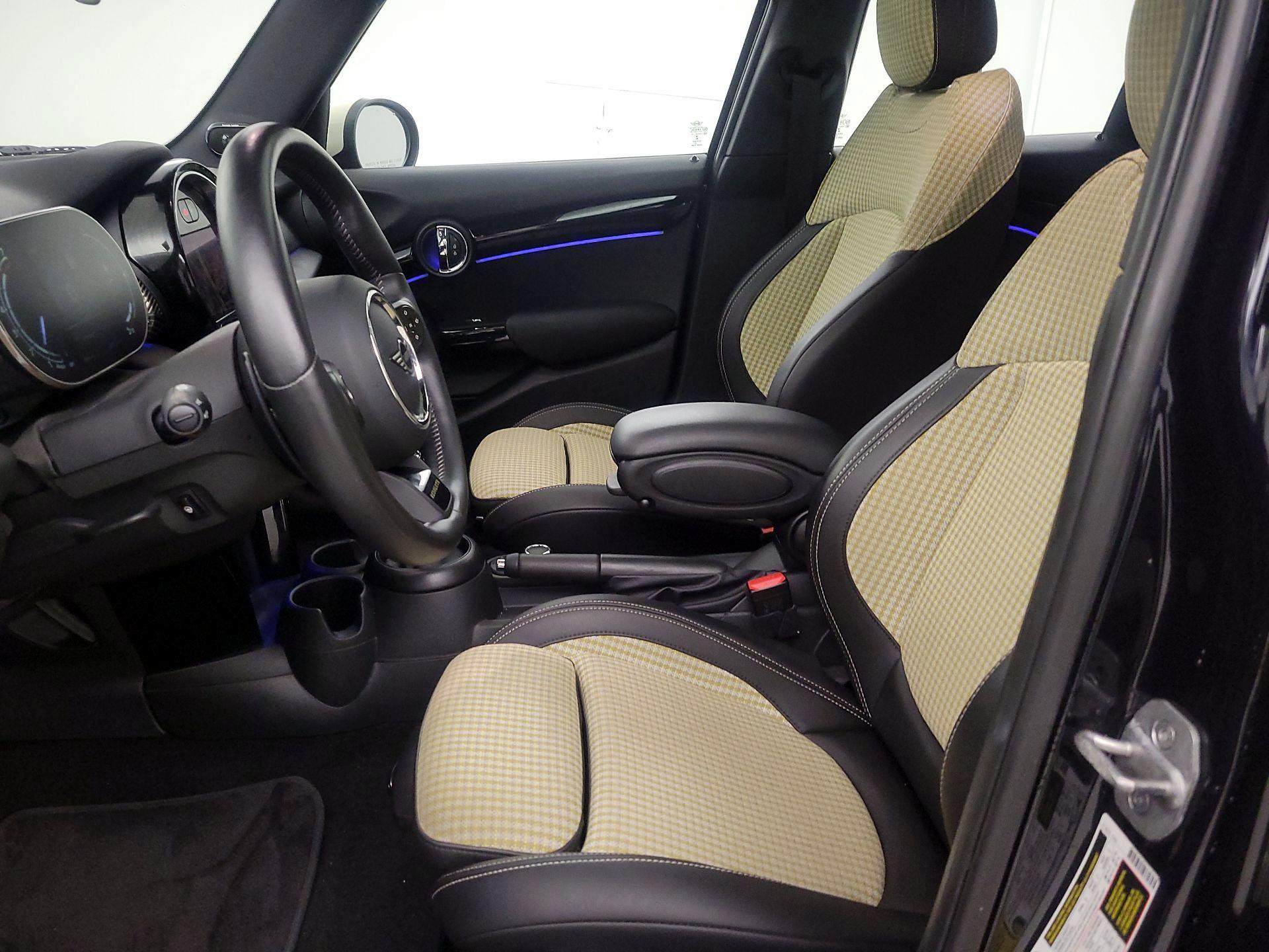 Thumbnail: 2023 MINI Cooper Hardtop - 11