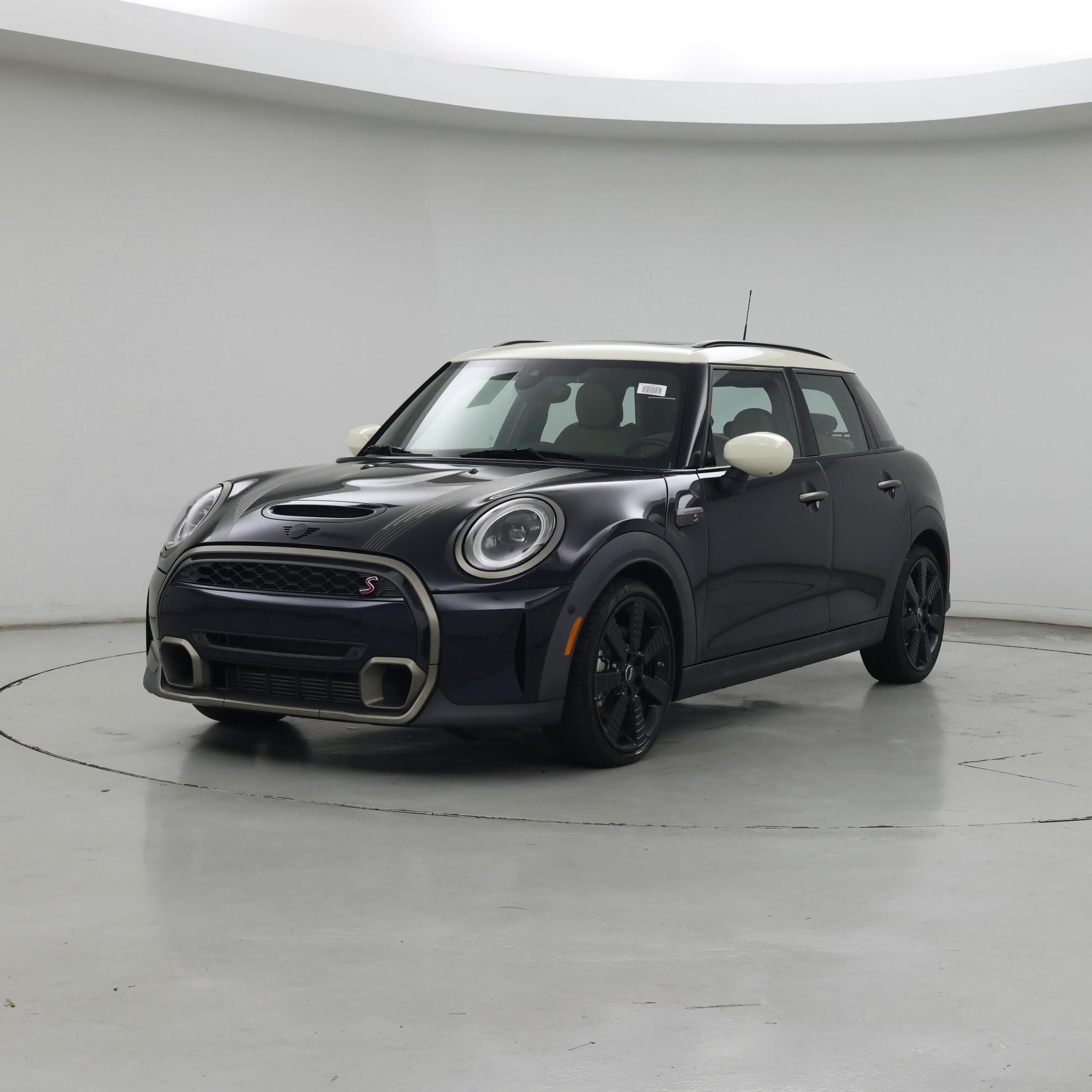 Thumbnail: 2023 MINI Cooper Hardtop - 4