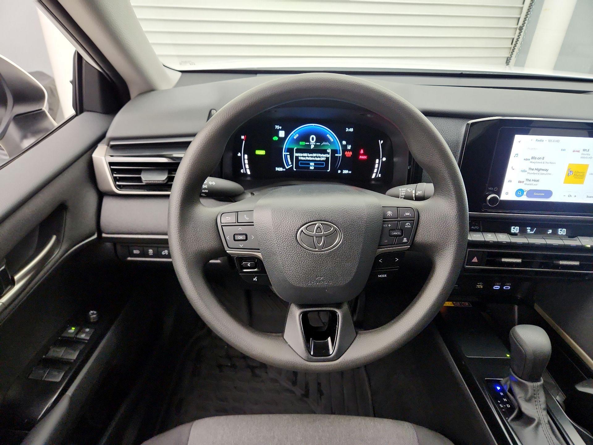 Thumbnail: 2025 Toyota Camry - 10