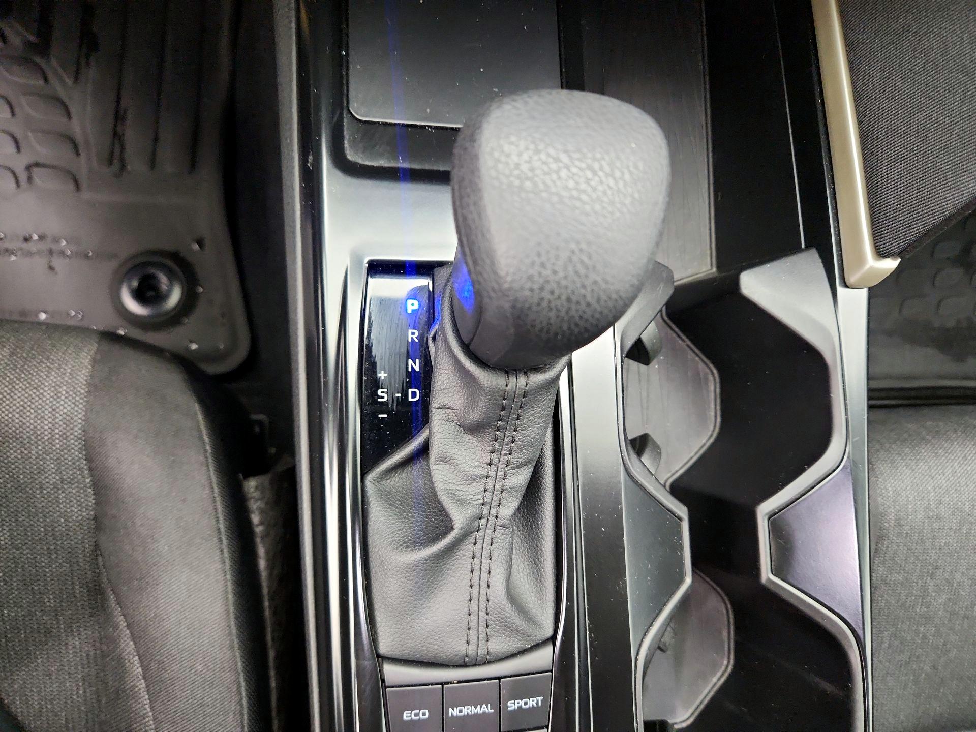 Thumbnail: 2025 Toyota Camry - 17