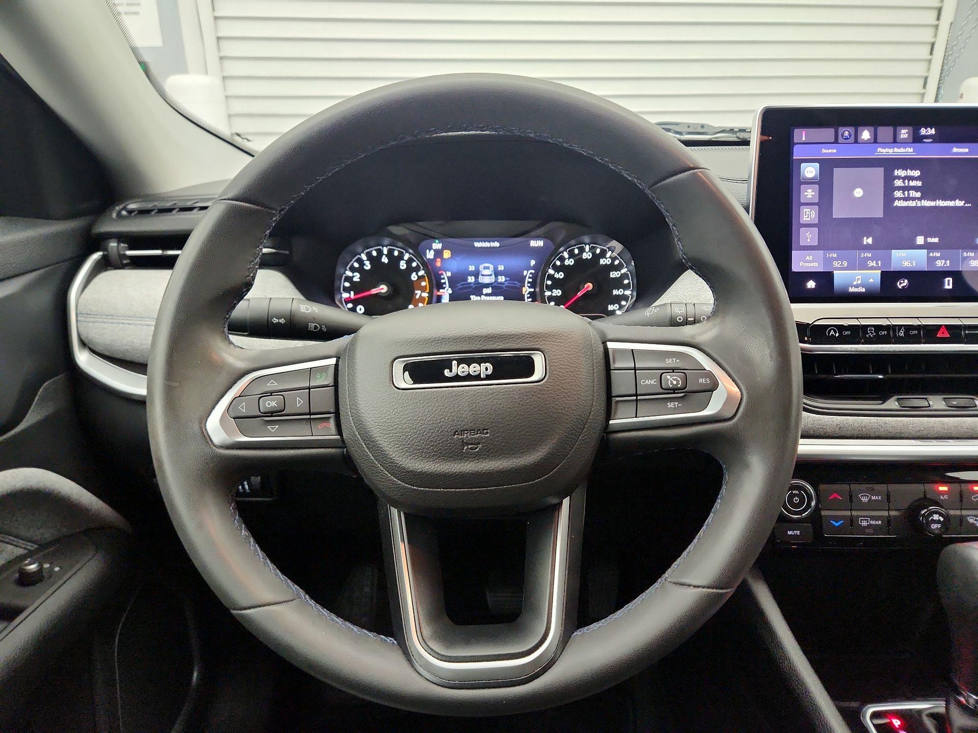 Thumbnail: 2022 Jeep Compass - 10