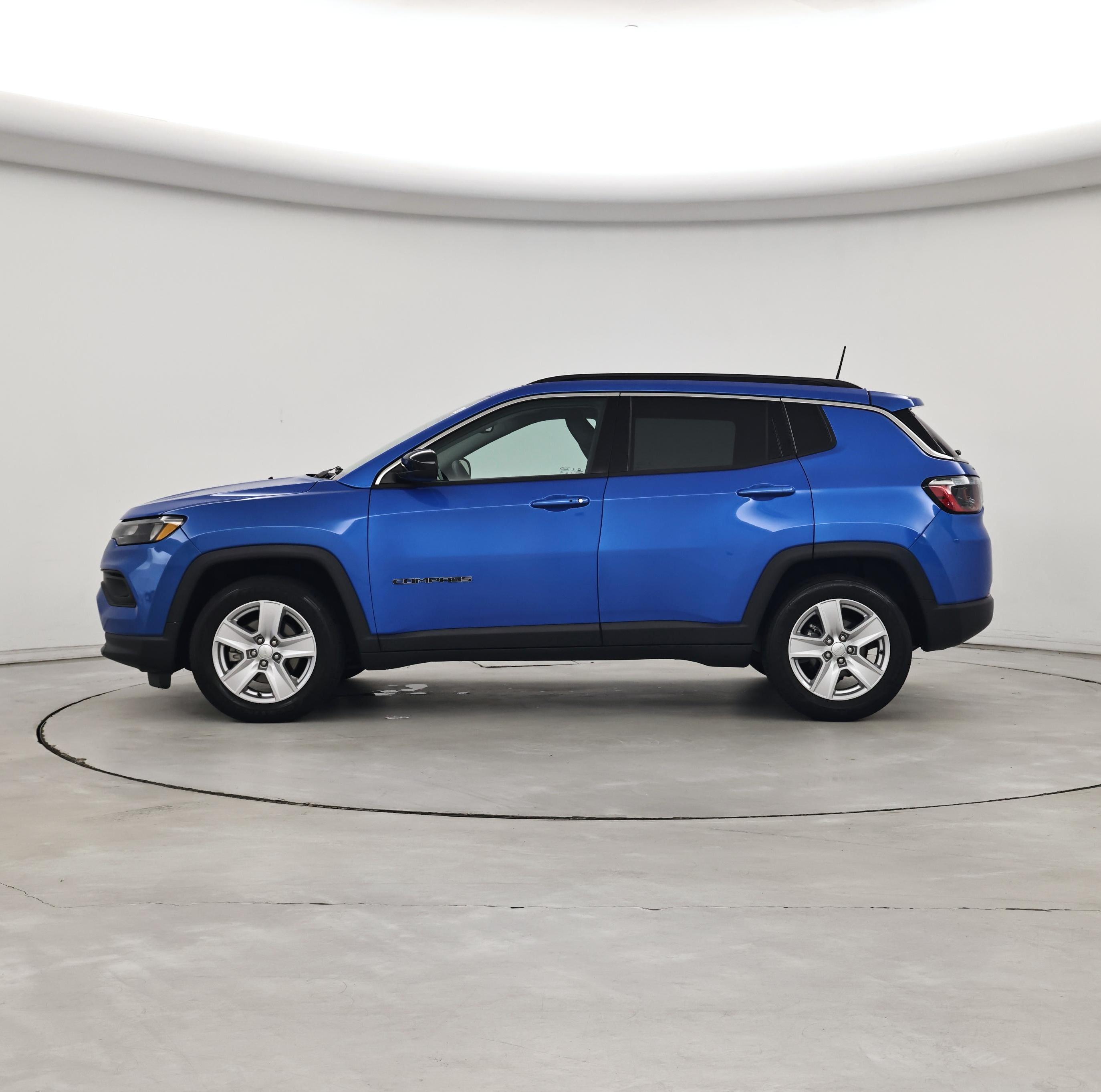 Thumbnail: 2022 Jeep Compass - 3