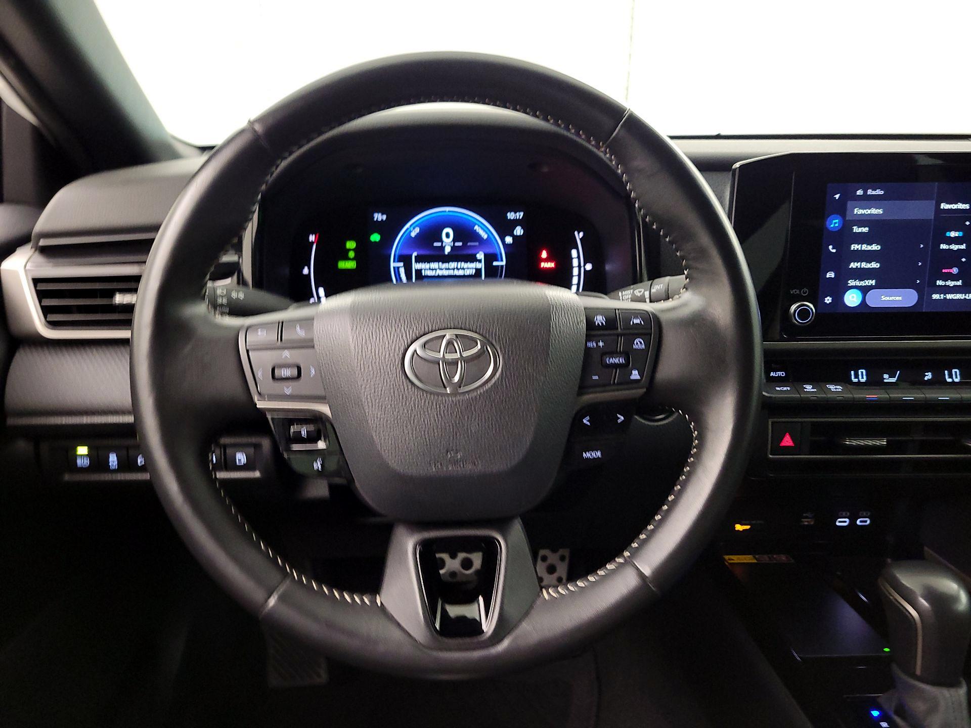 Thumbnail: 2025 Toyota Camry - 10