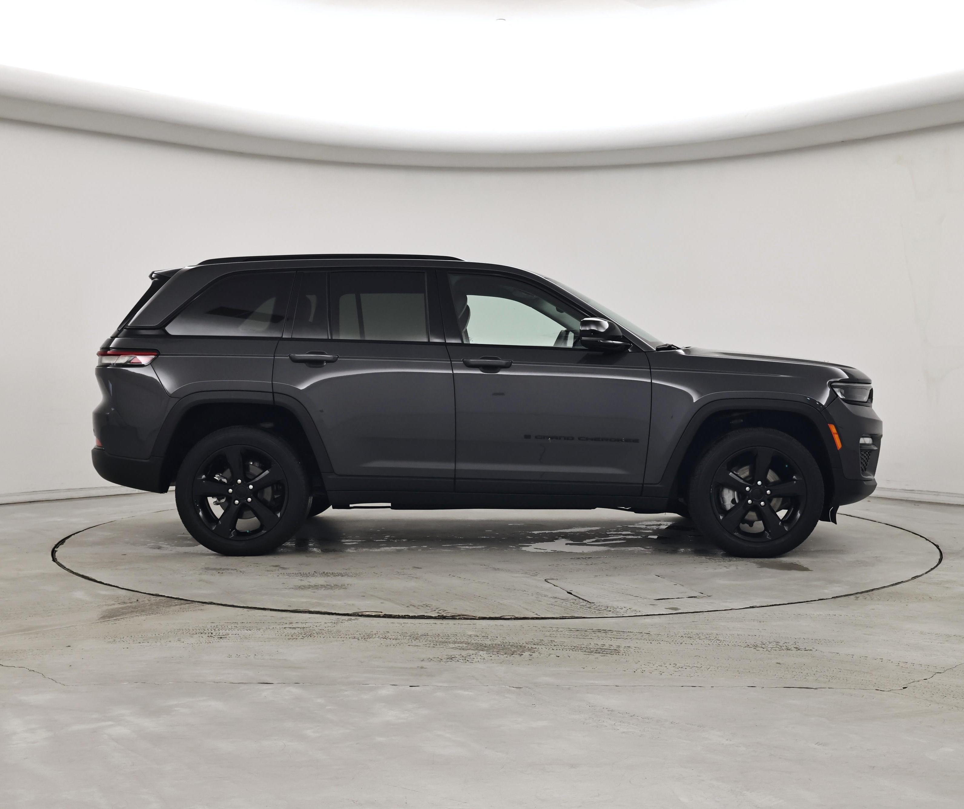 Thumbnail: 2023 Jeep Grand Cherokee - 7