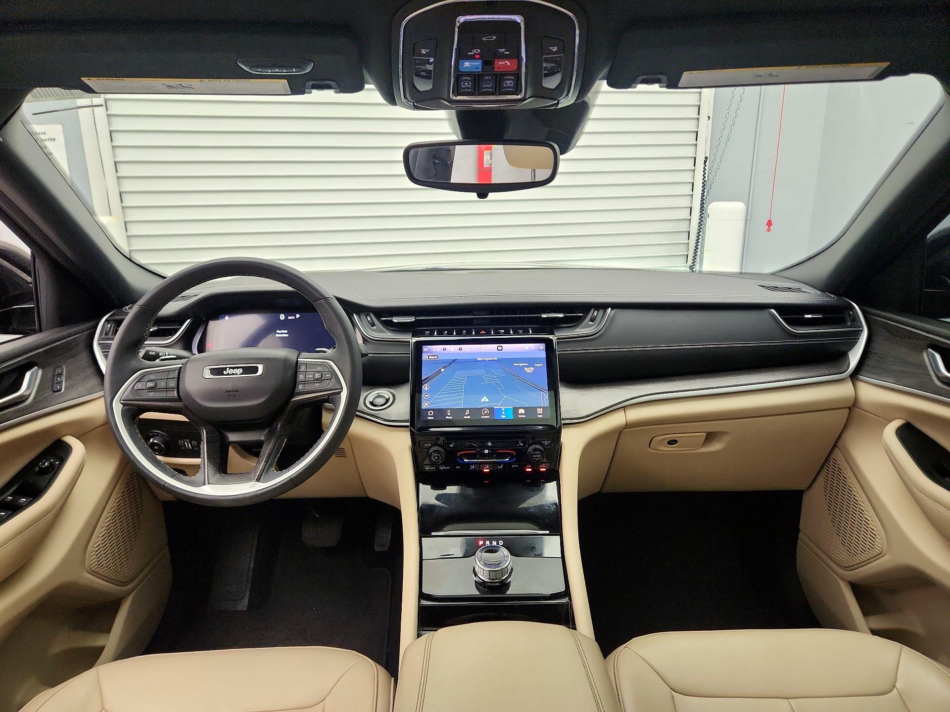 Thumbnail: 2023 Jeep Grand Cherokee L - 9