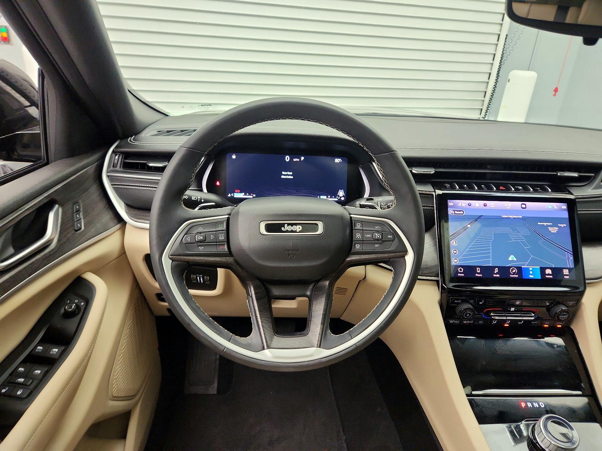 Thumbnail: 2023 Jeep Grand Cherokee L - 10