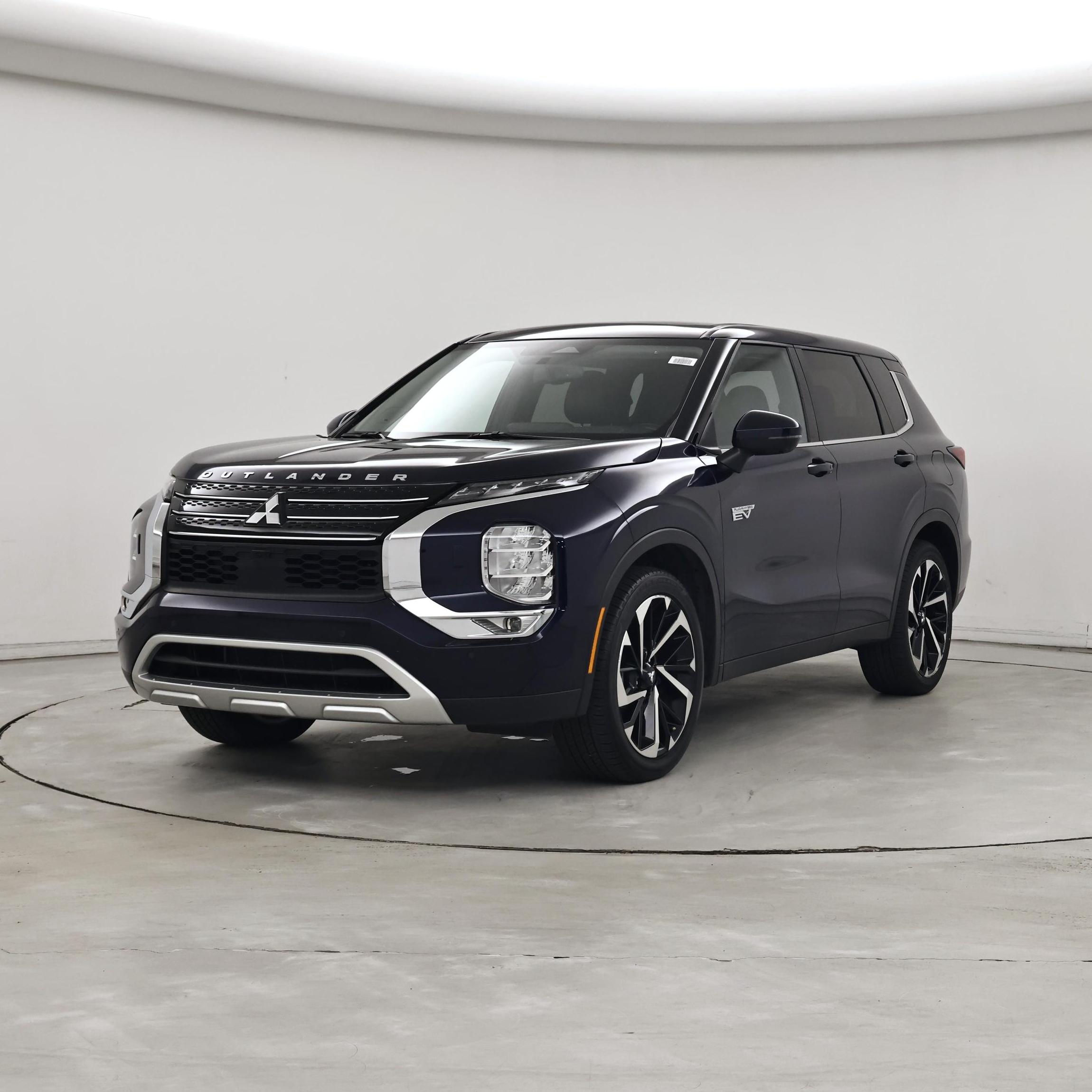Thumbnail: 2024 Mitsubishi Outlander - 4